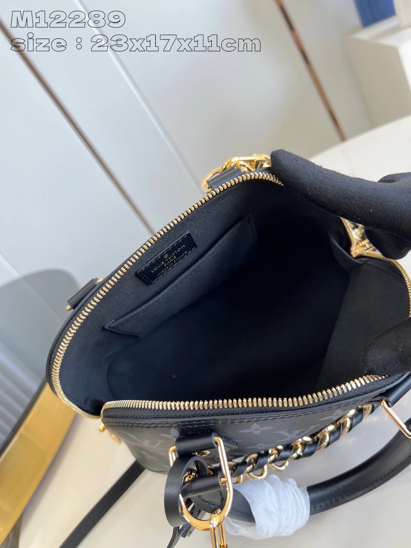 LOUIS VUITTON BAG