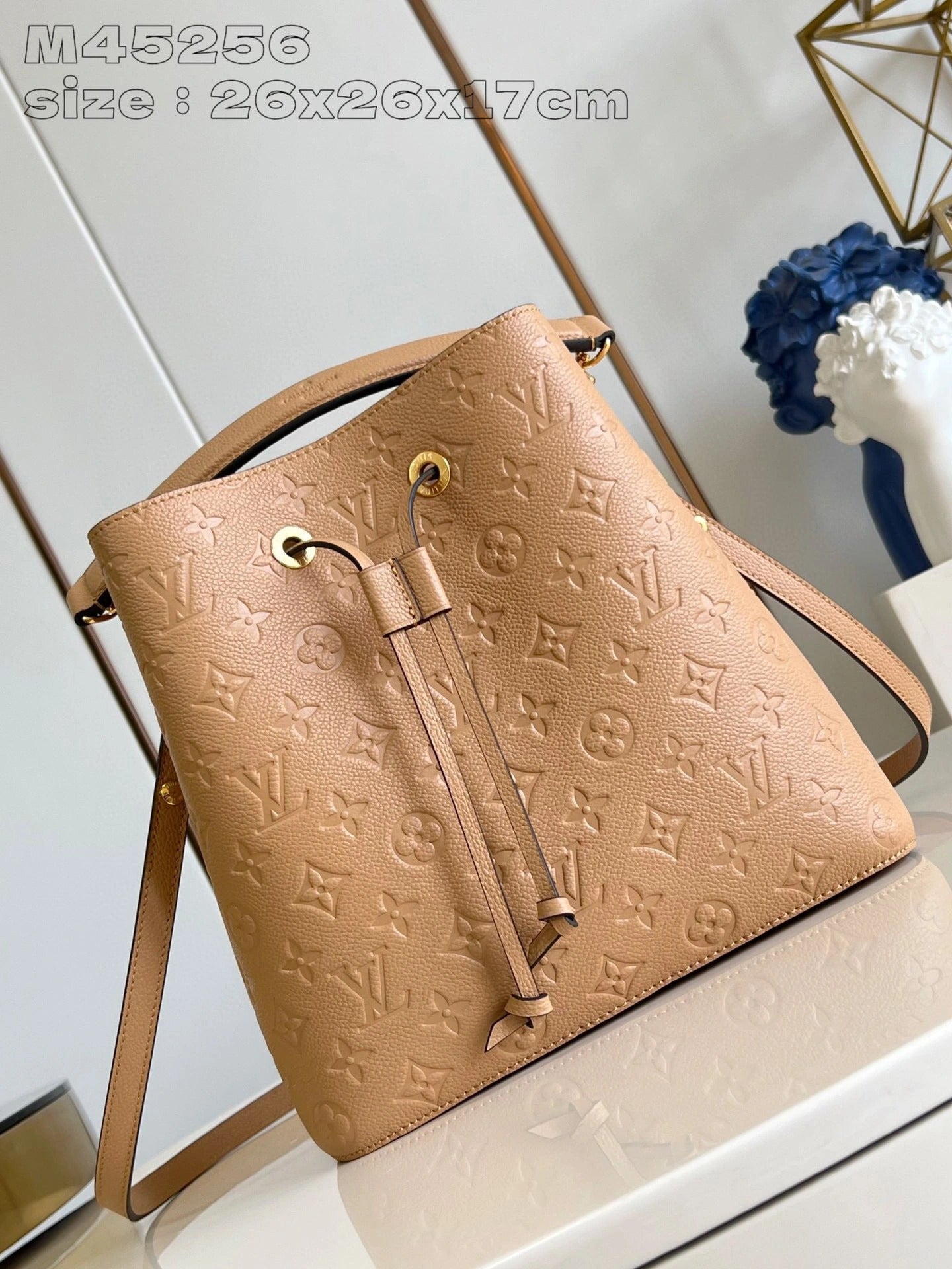 LOUIS VUITTON BAG