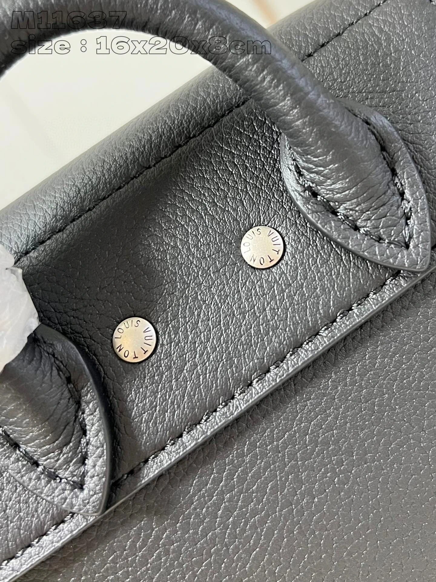 LOUIS VUITTON BAG