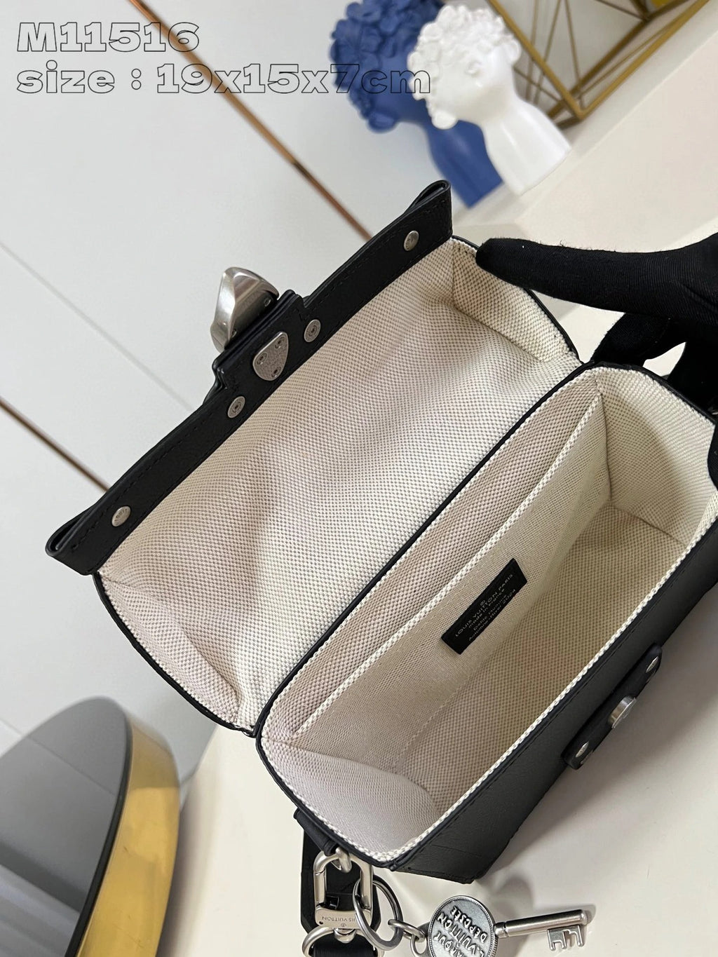 LOUIS VUITTON BAG