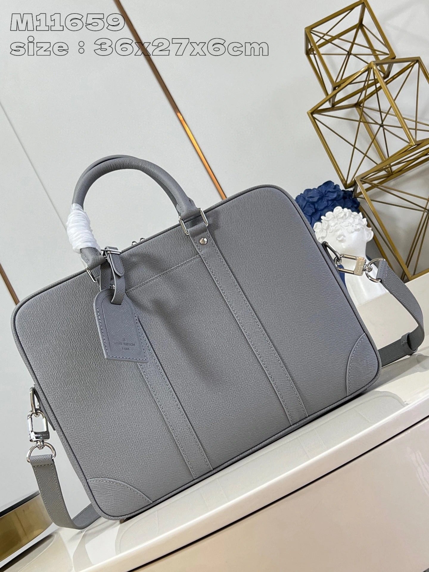 LOUIS VUITTON BAG