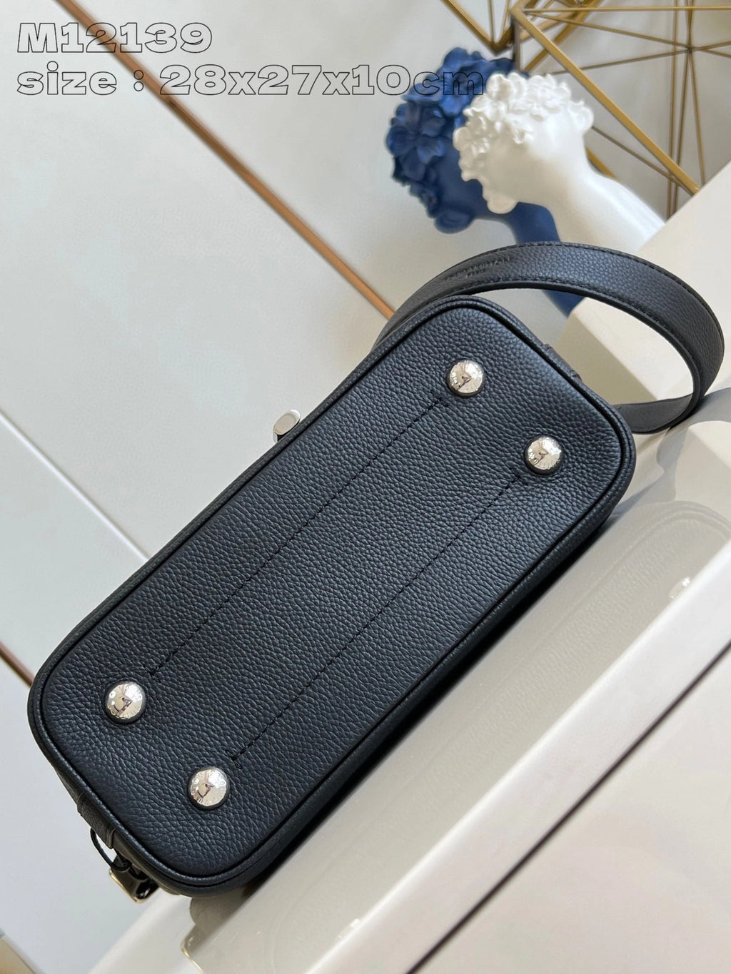 LOUIS VUITTON BAG