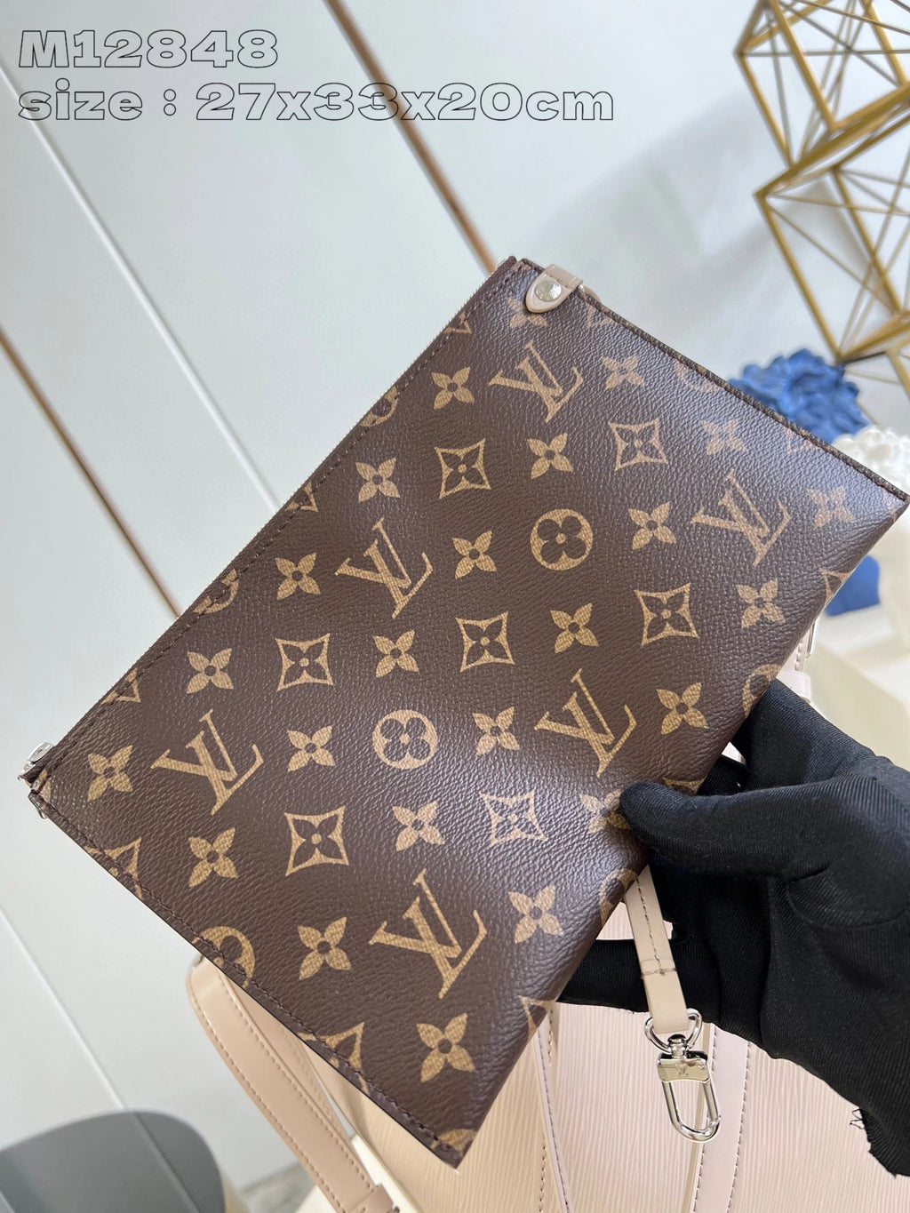 LOUIS VUITTON BAG