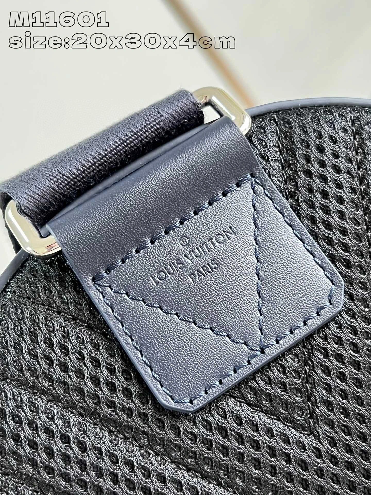 LOUIS VUITTON BAG
