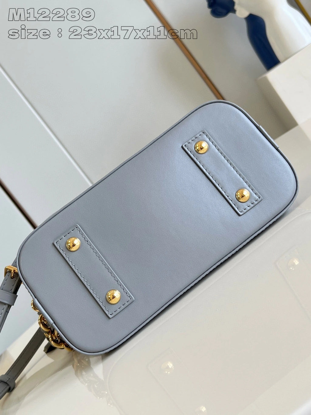 LOUIS VUITTON BAG