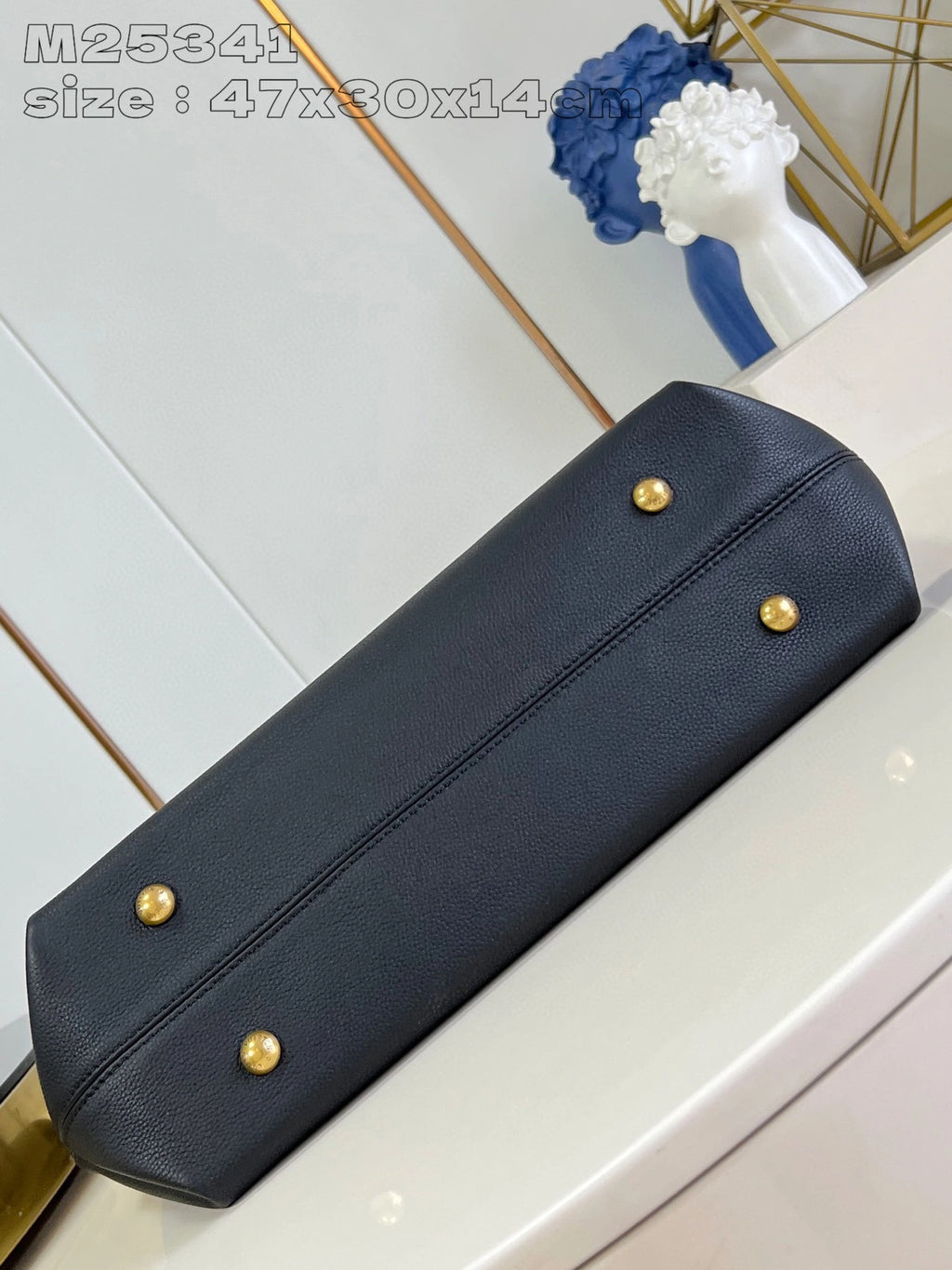 LOUIS VUITTON BAG
