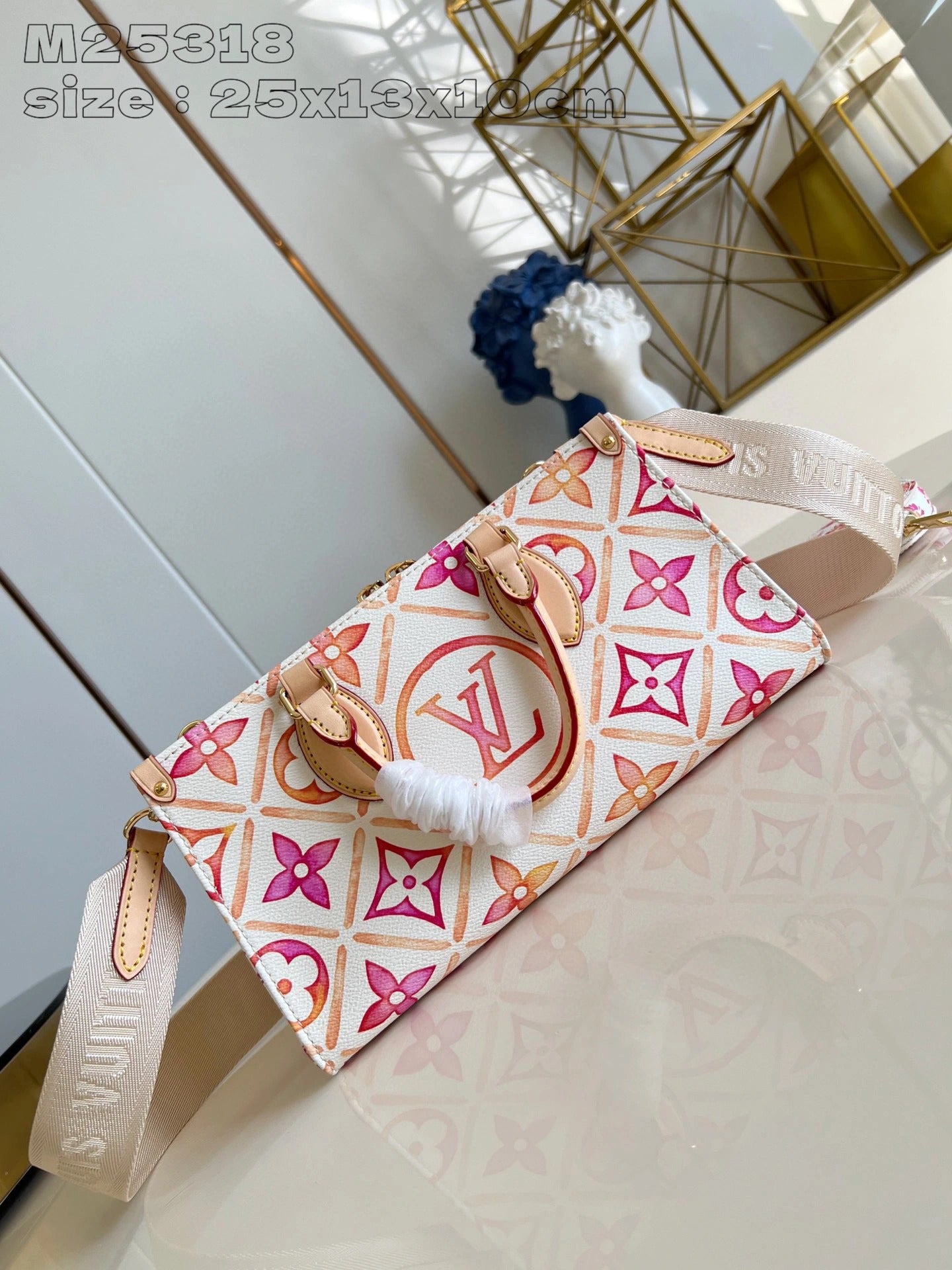 LOUIS VUITTON BAG