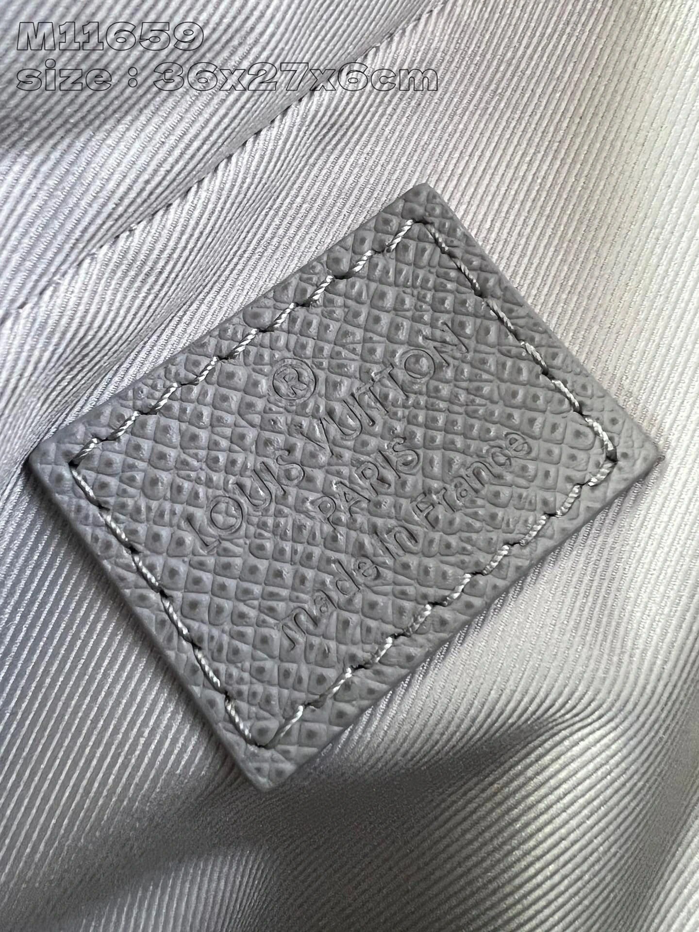 LOUIS VUITTON BAG