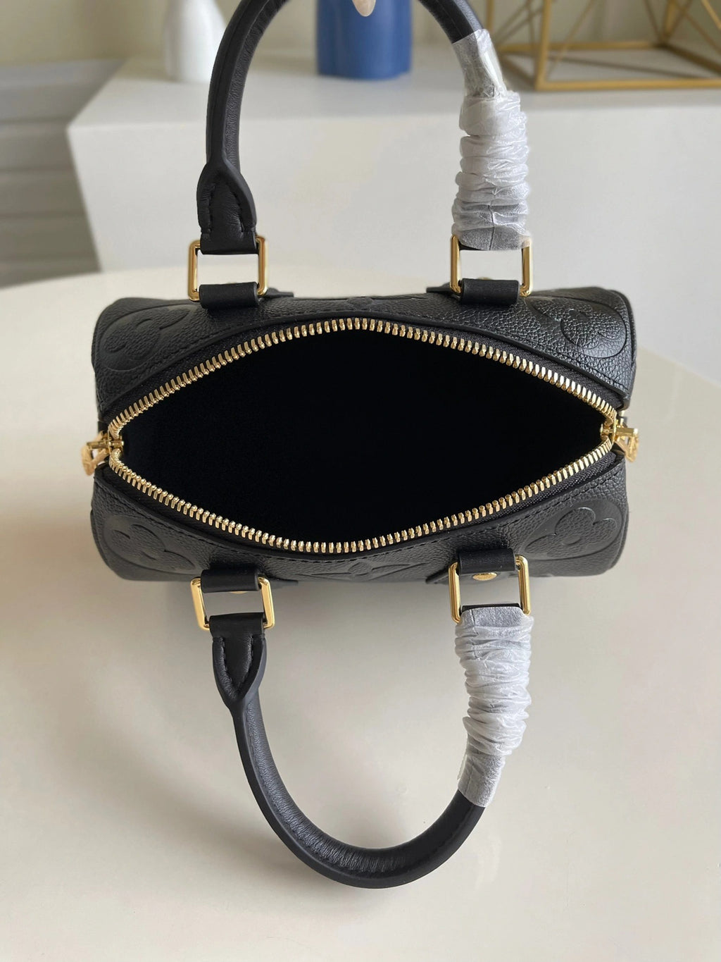 LOUIS VUITTON BAG