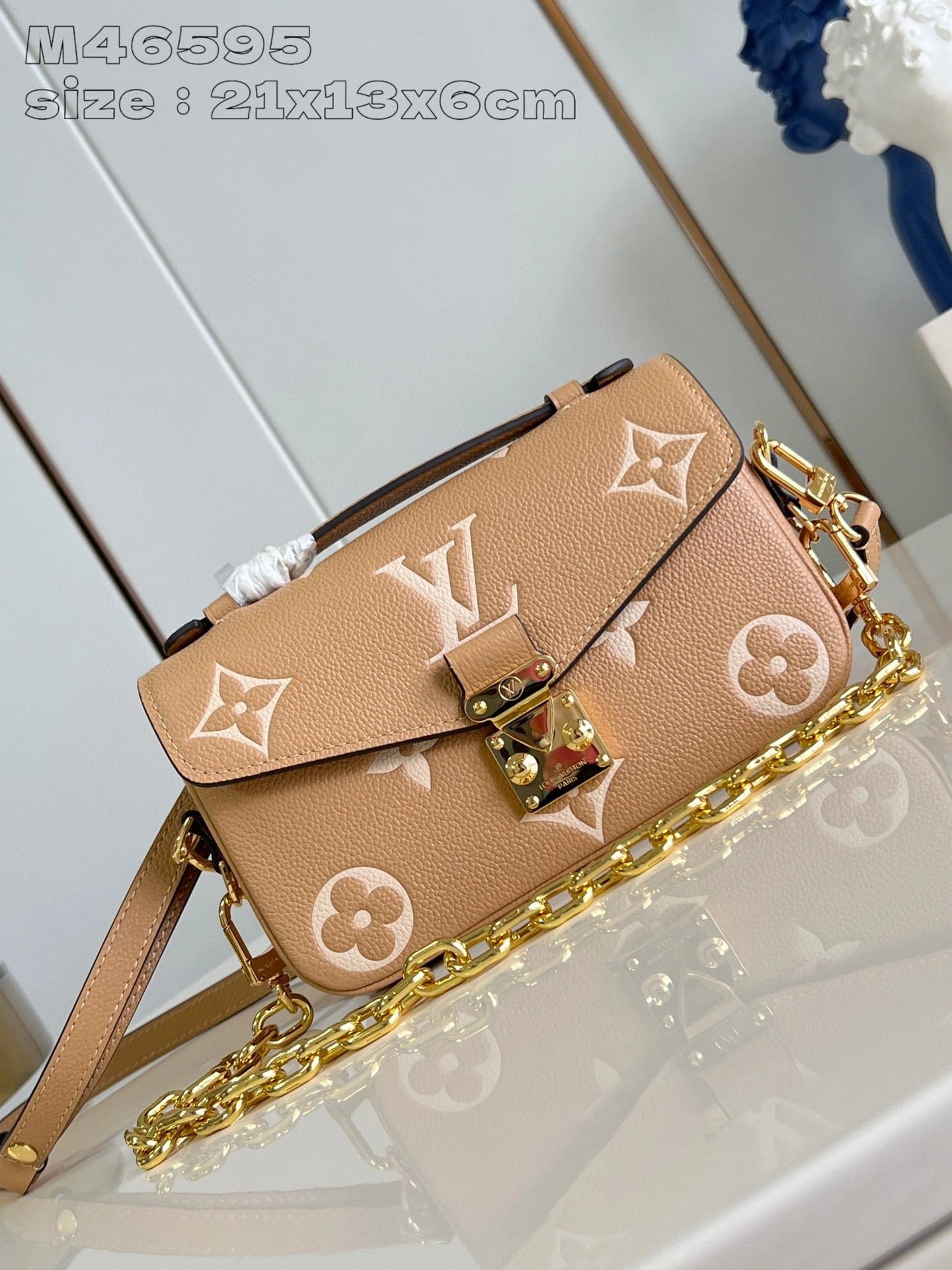 LOUIS VUITTON BAG