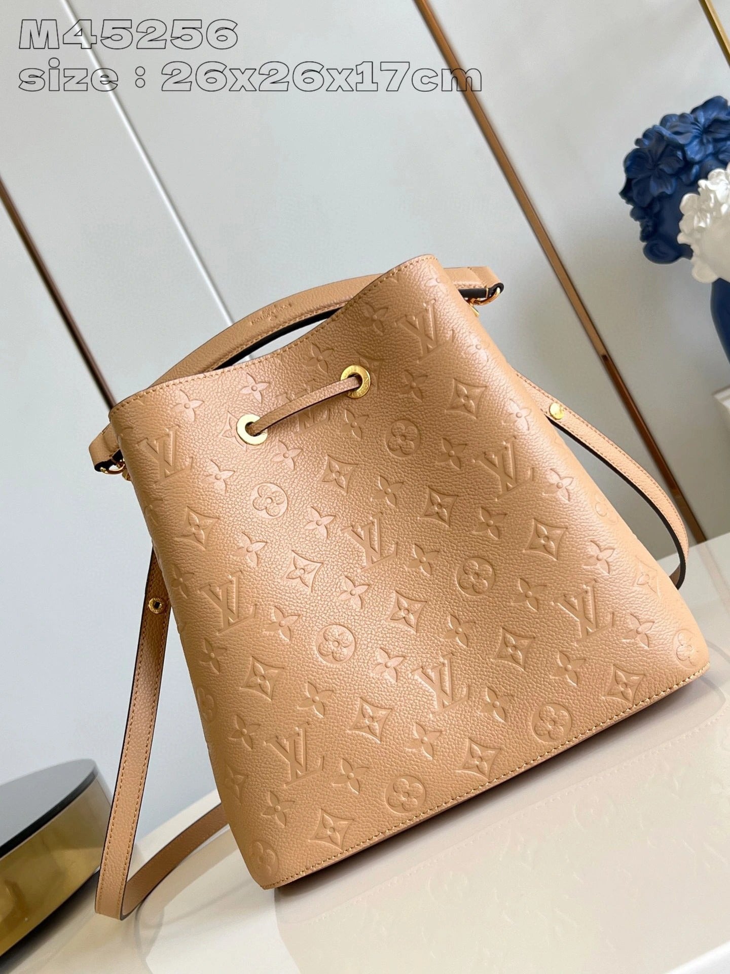 LOUIS VUITTON BAG