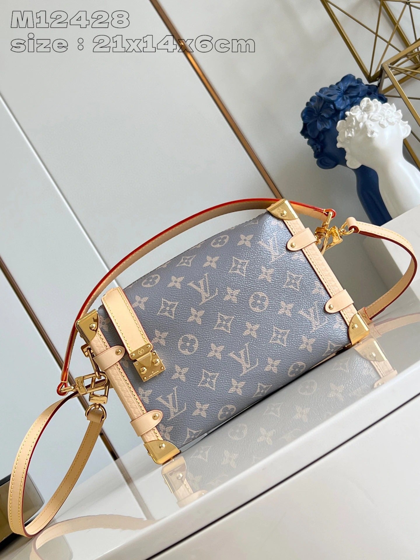 LOUIS VUITTON BAG