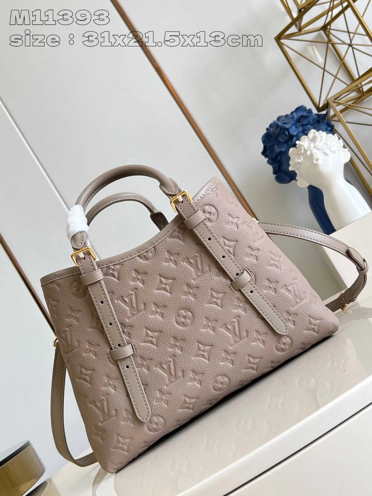 LOUIS VUITTON BAG