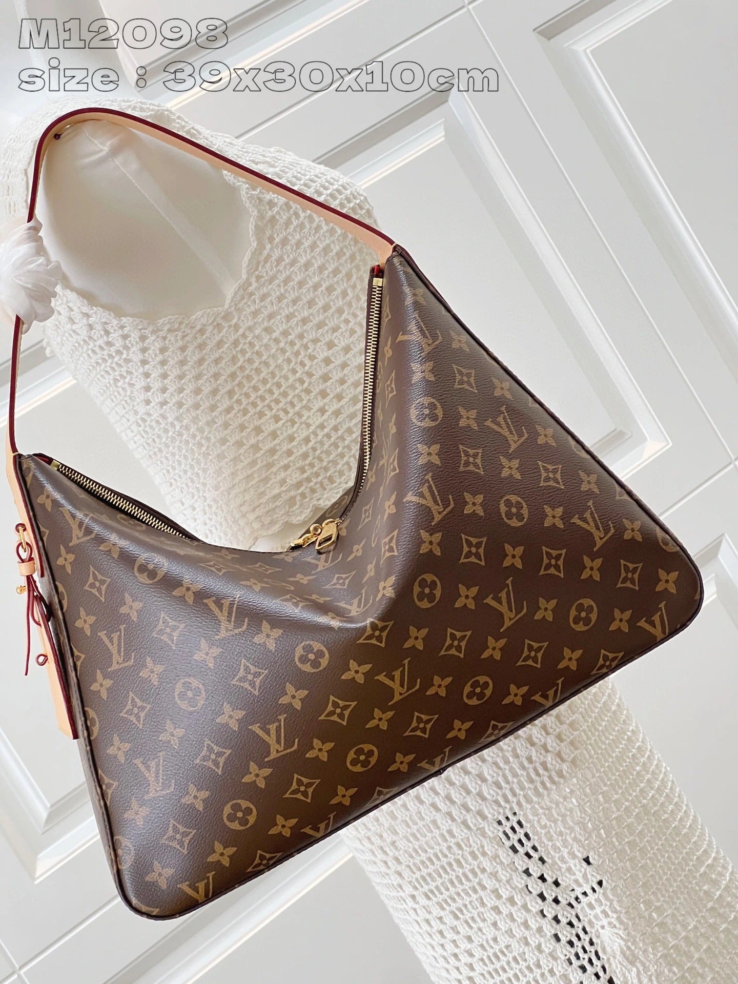 LOUIS VUITTON BAG