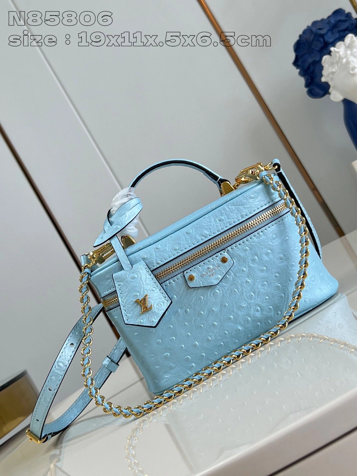 LOUIS VUITTON BAG
