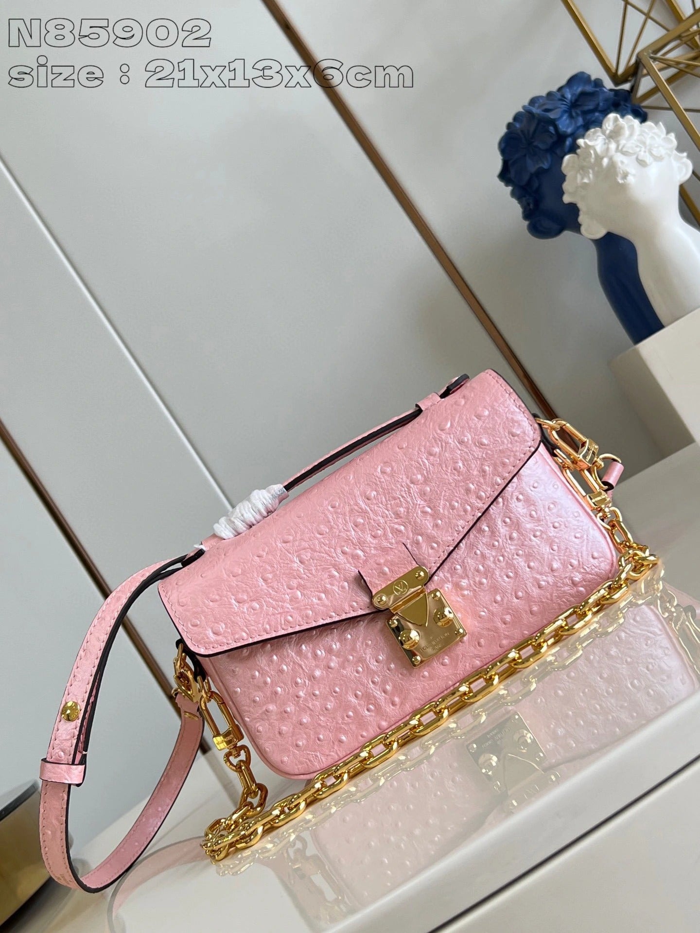 LOUIS VUITTON BAG
