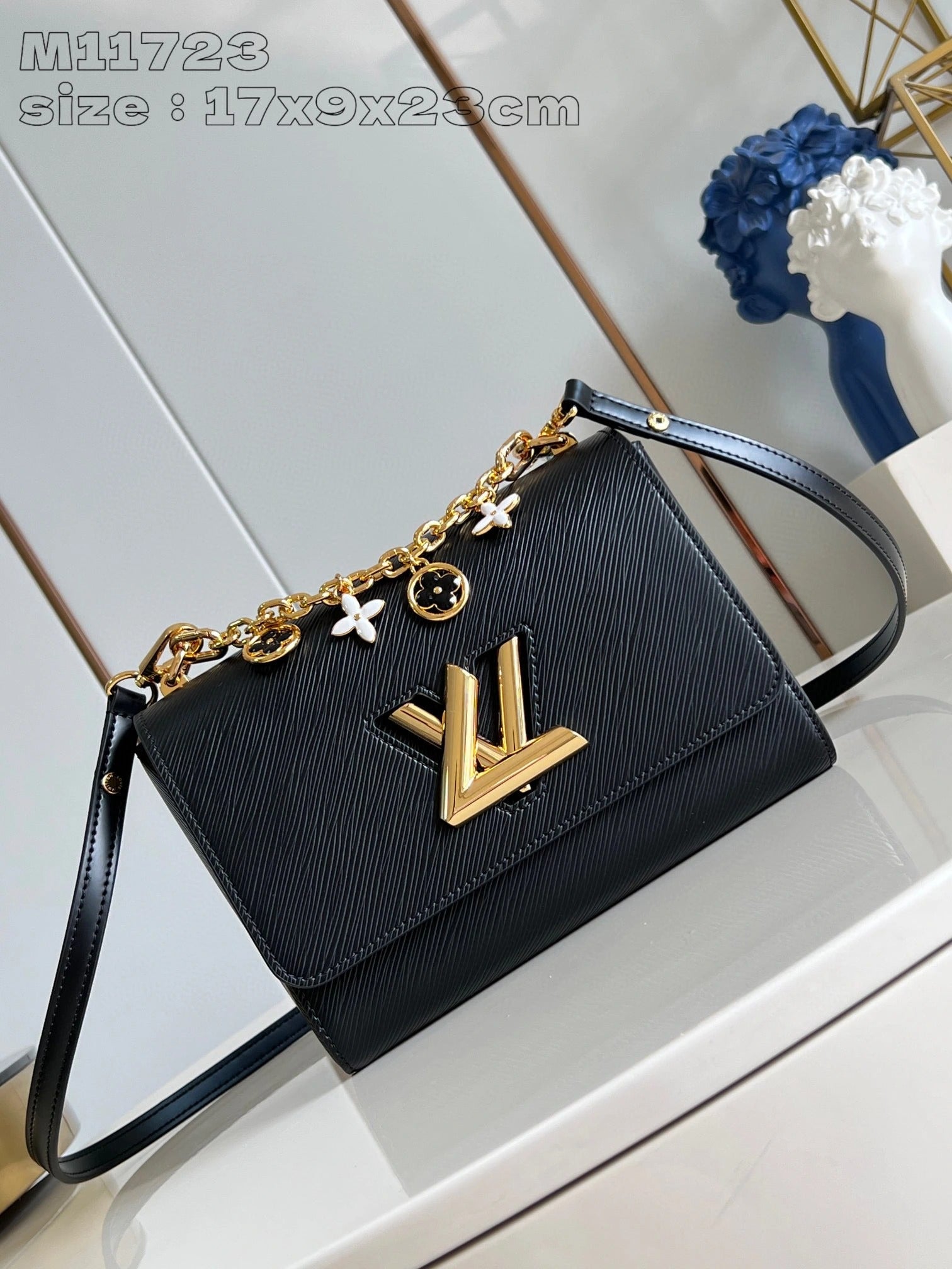 LOUIS VUITTON BAG