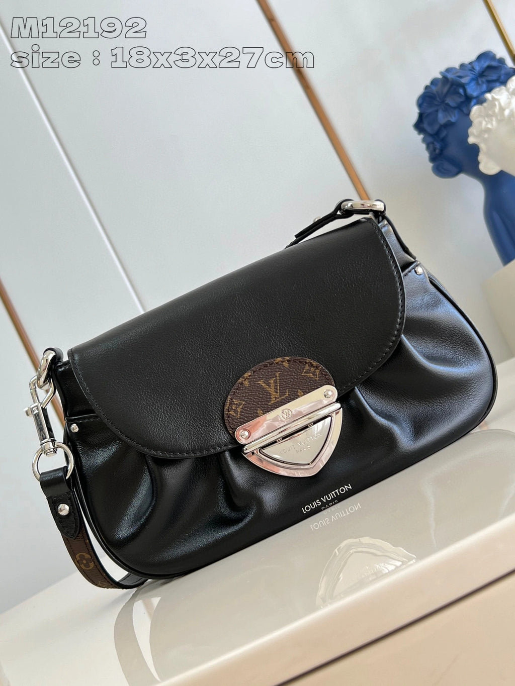 LOUIS VUITTON BAG