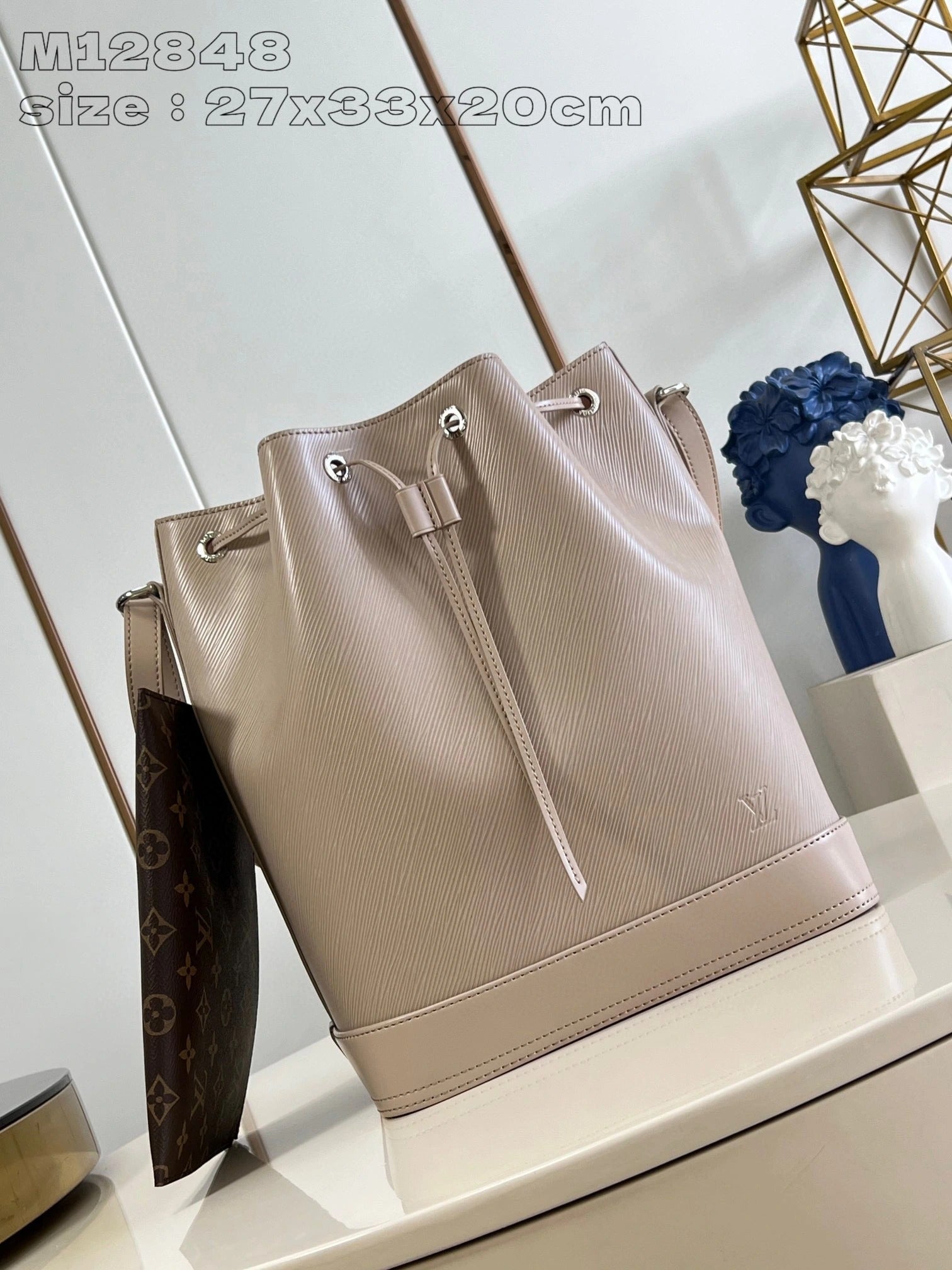 LOUIS VUITTON BAG