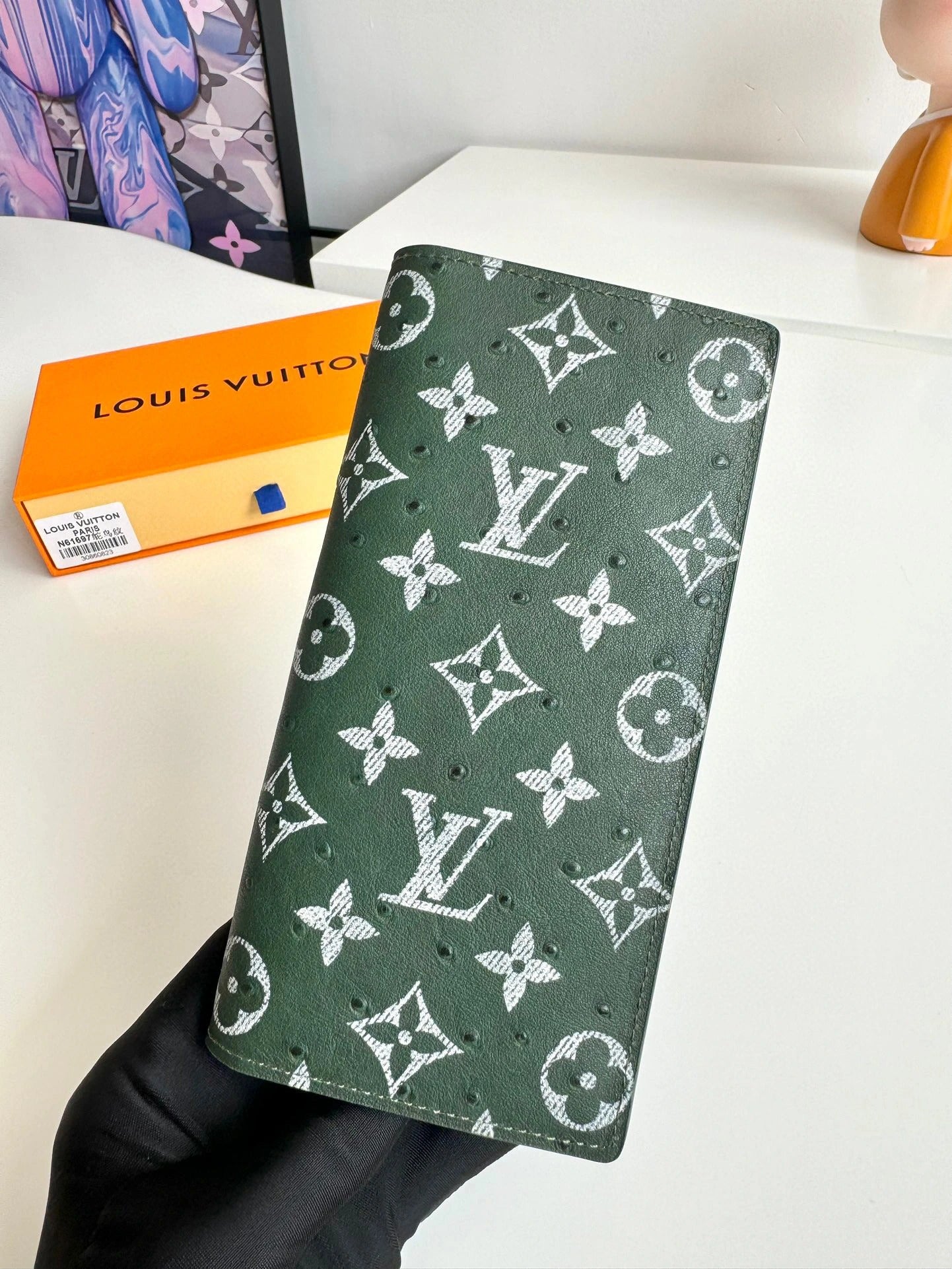 LOUIS VUITTON BAG