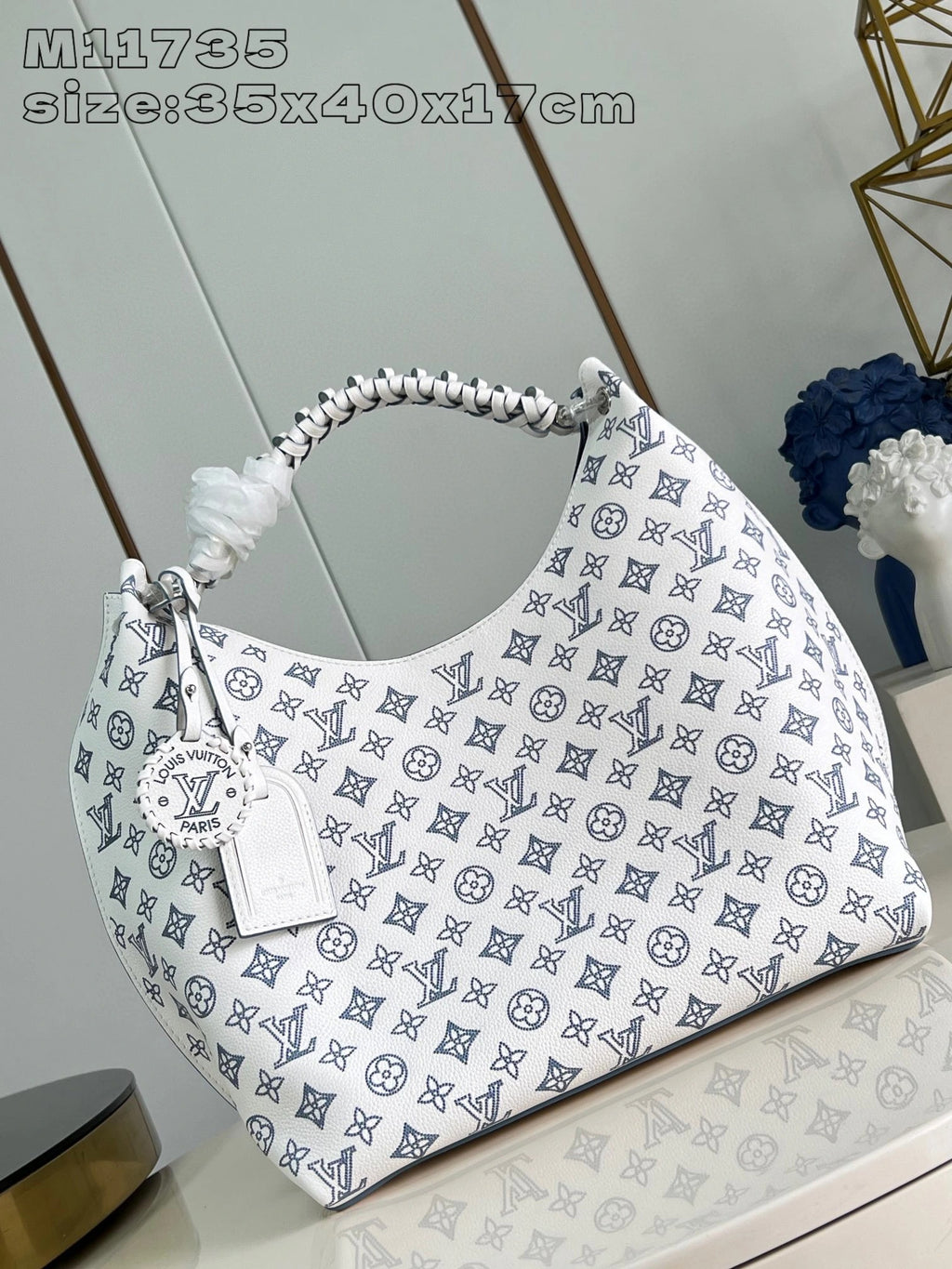 LOUIS VUITTON BAG