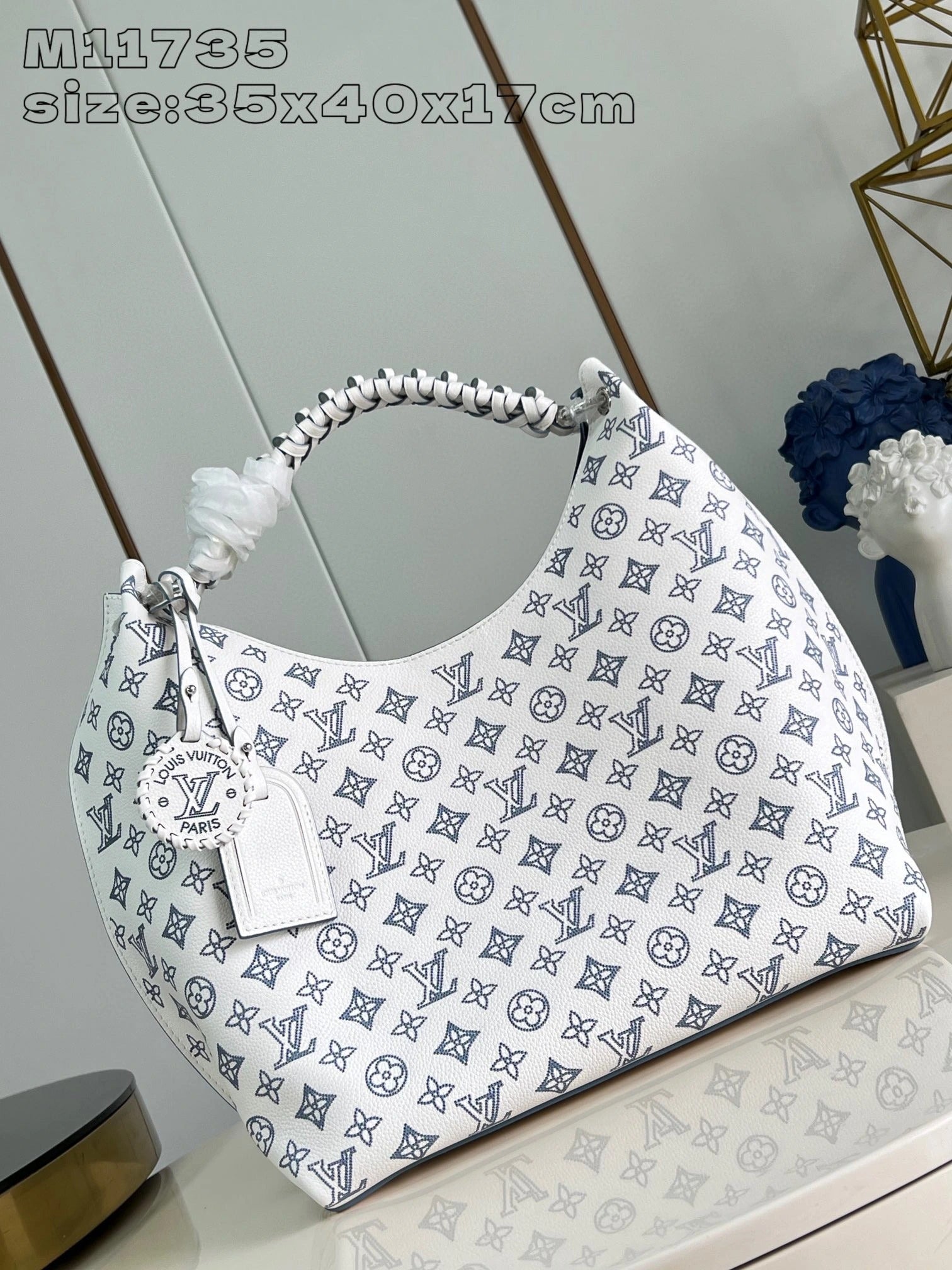 LOUIS VUITTON BAG