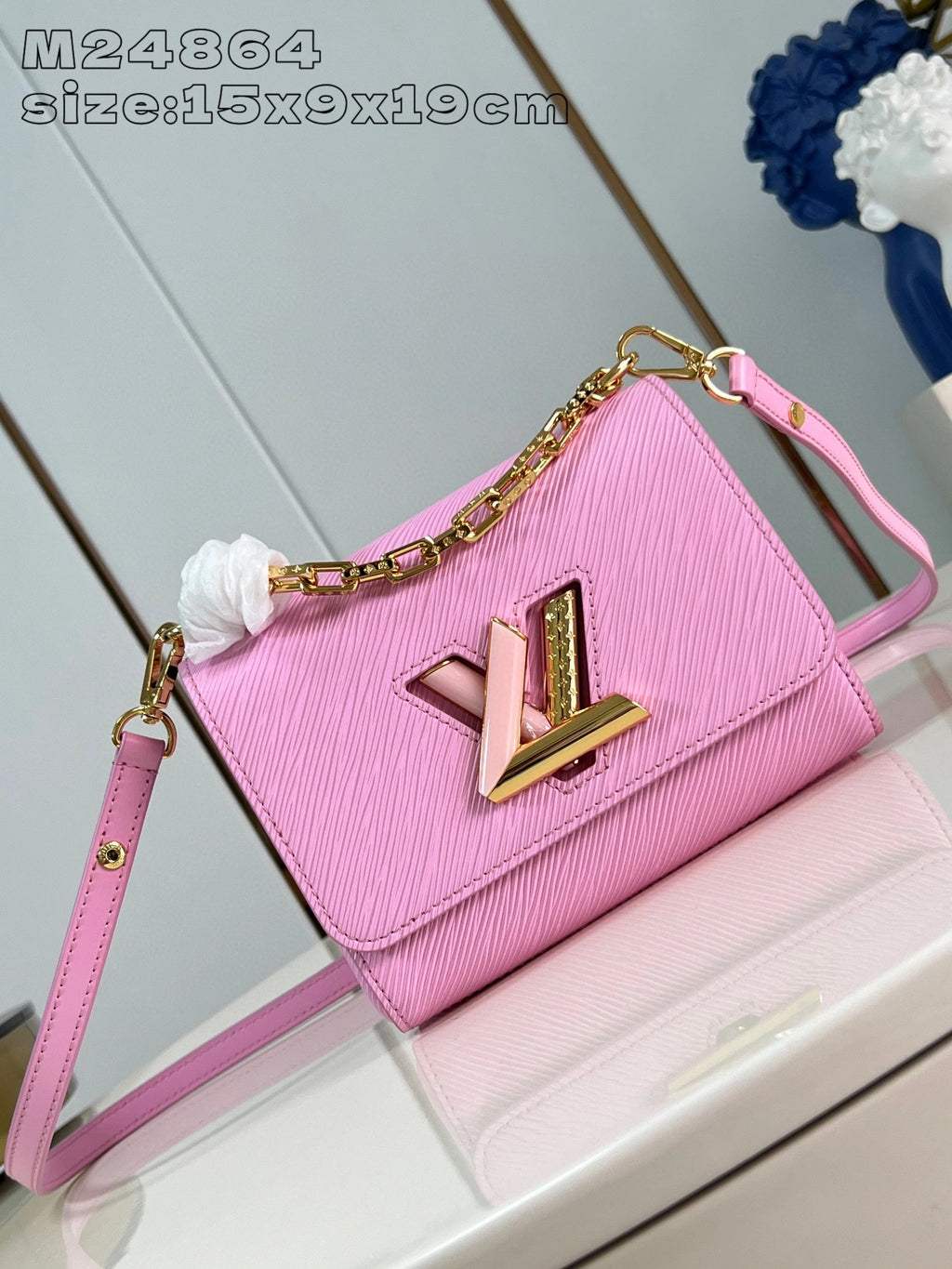 LOUIS VUITTON BAG
