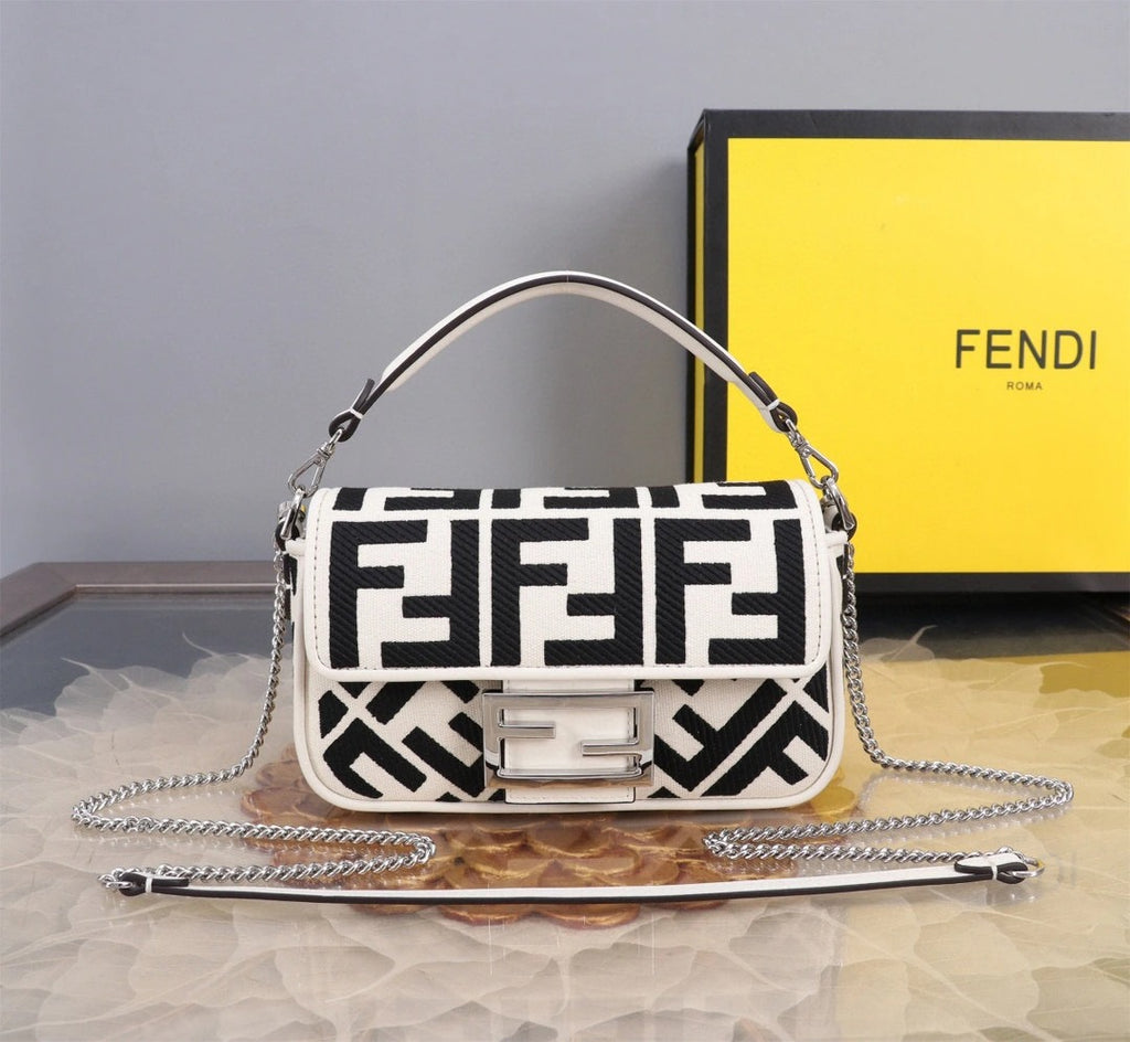 FENDI BAG