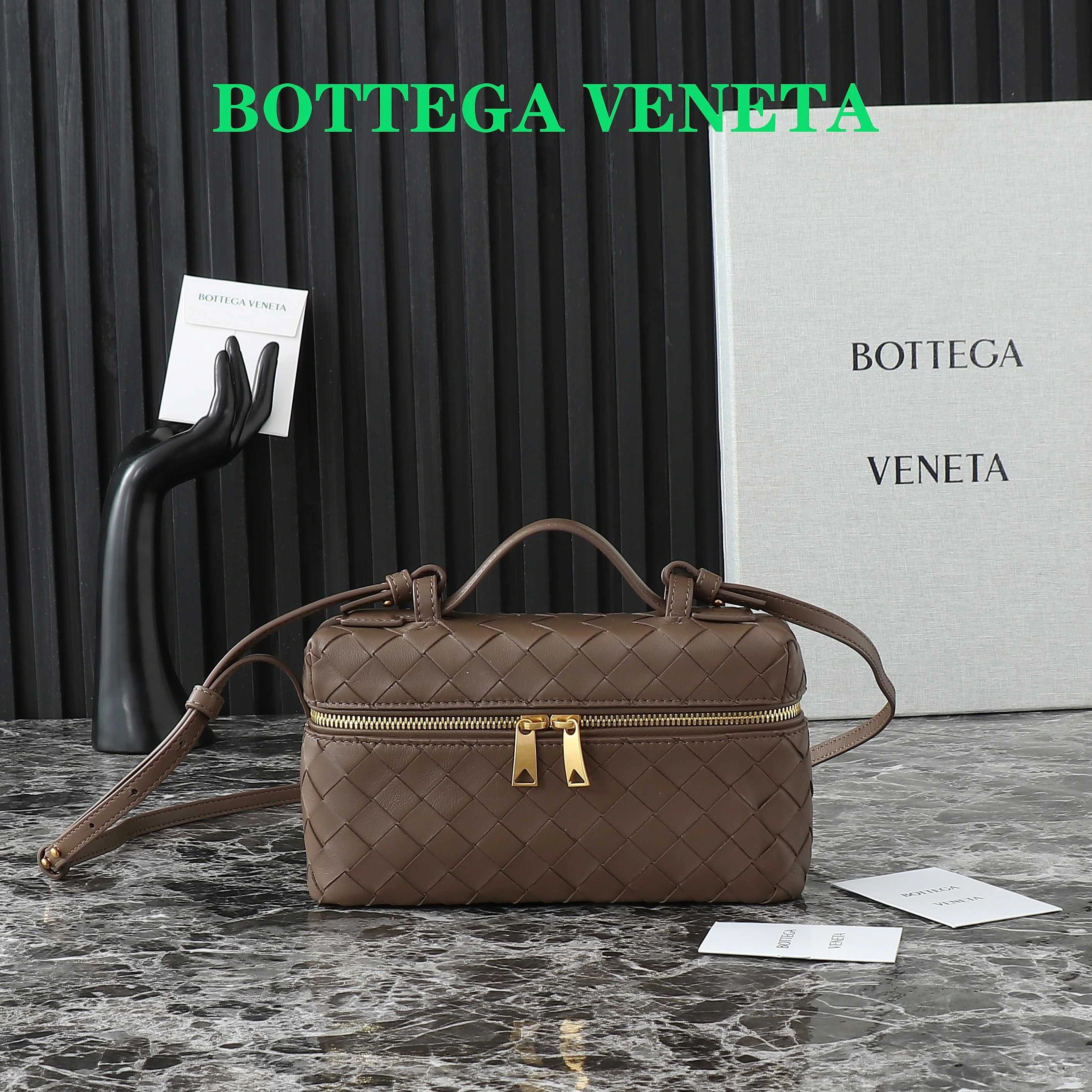 BOTTECA VENETA BAG