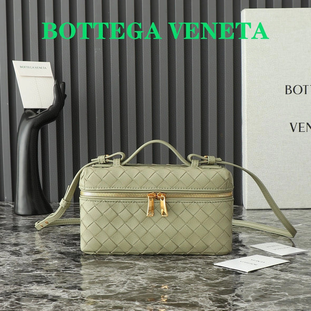 BOTTECA VENETA BAG