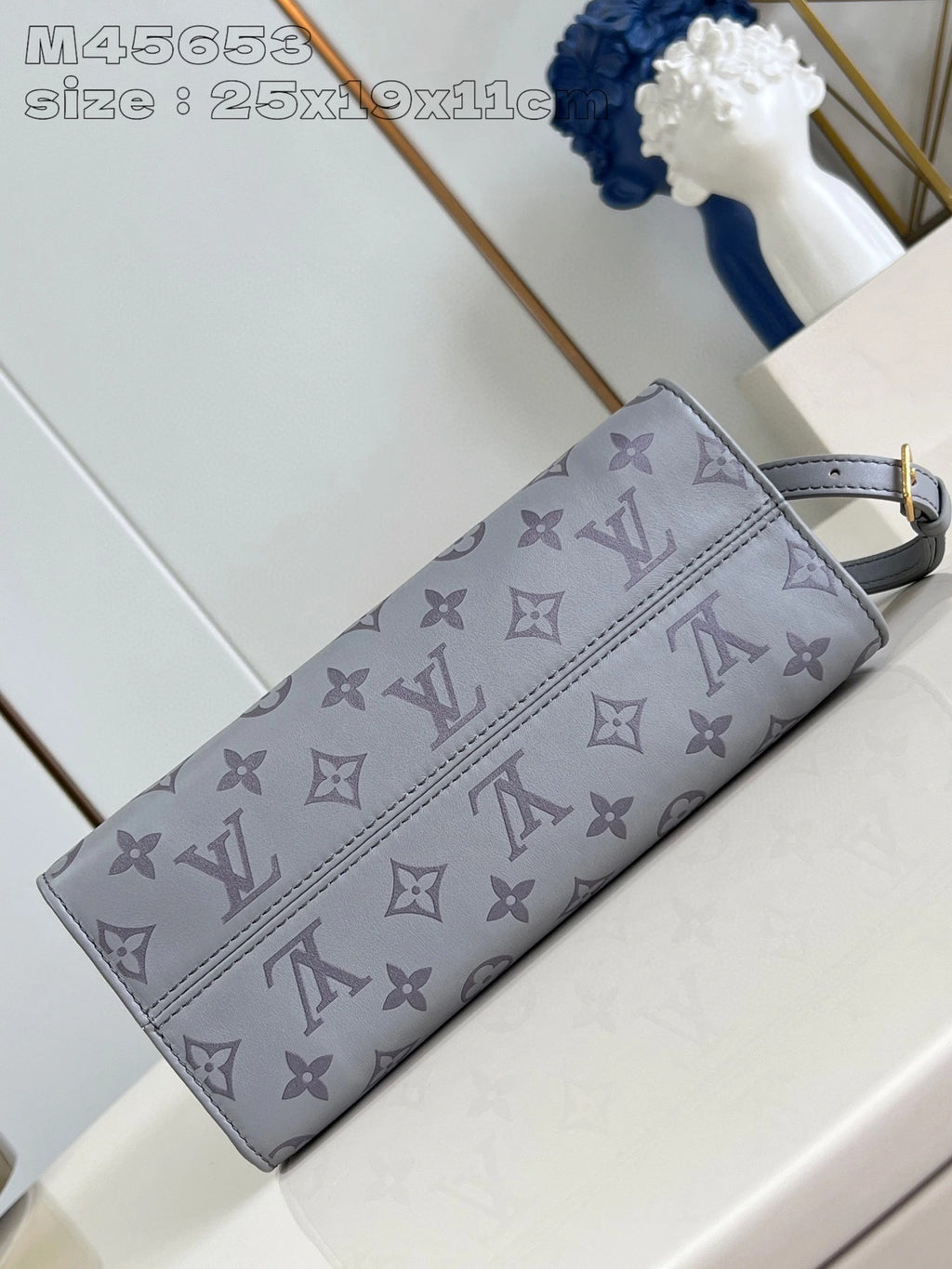 LOUIS VUITTON BAG