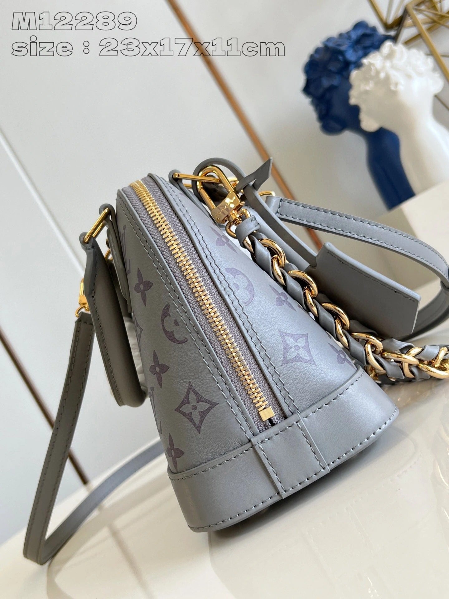 LOUIS VUITTON BAG