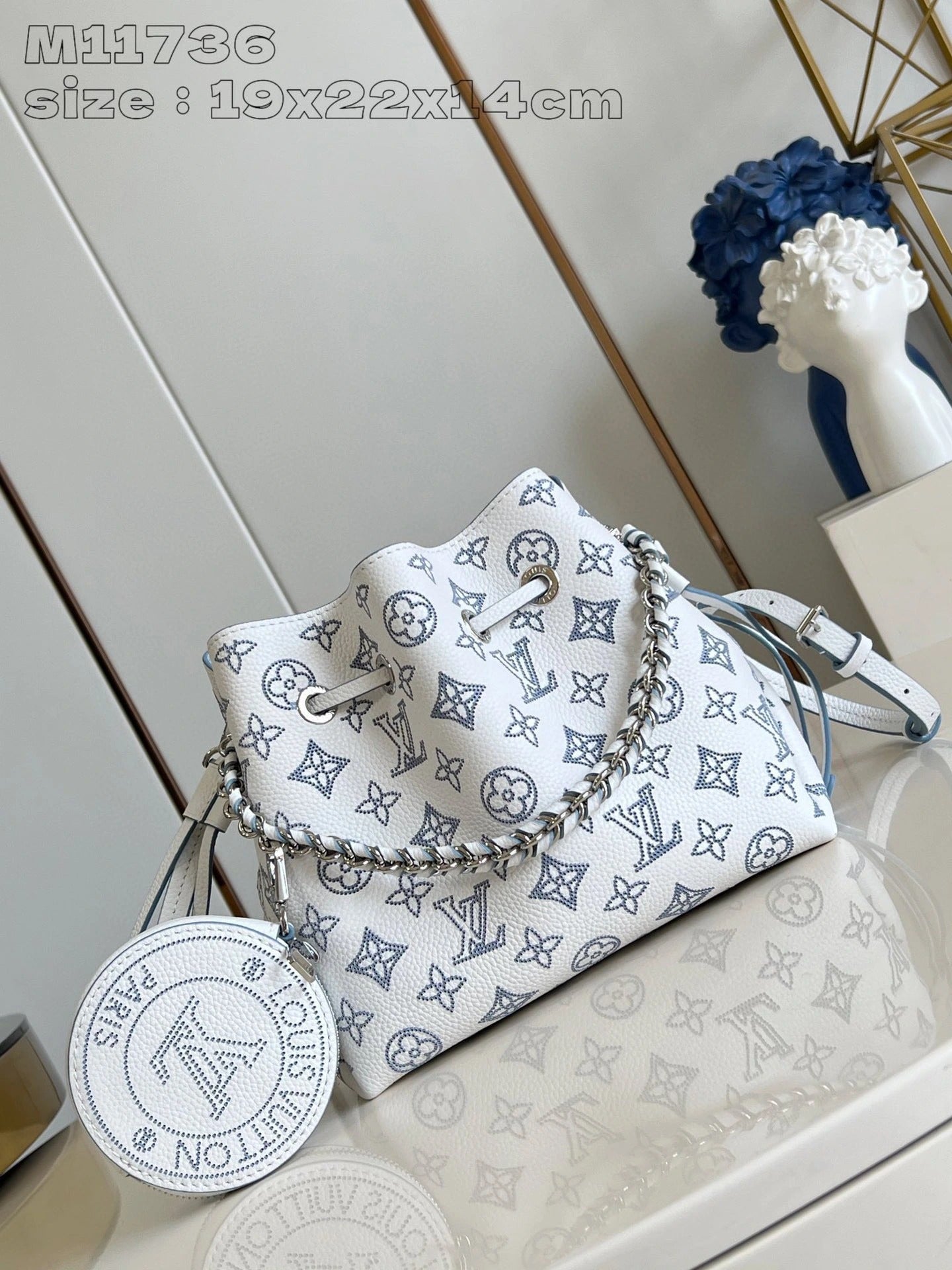 LOUIS VUITTON BAG