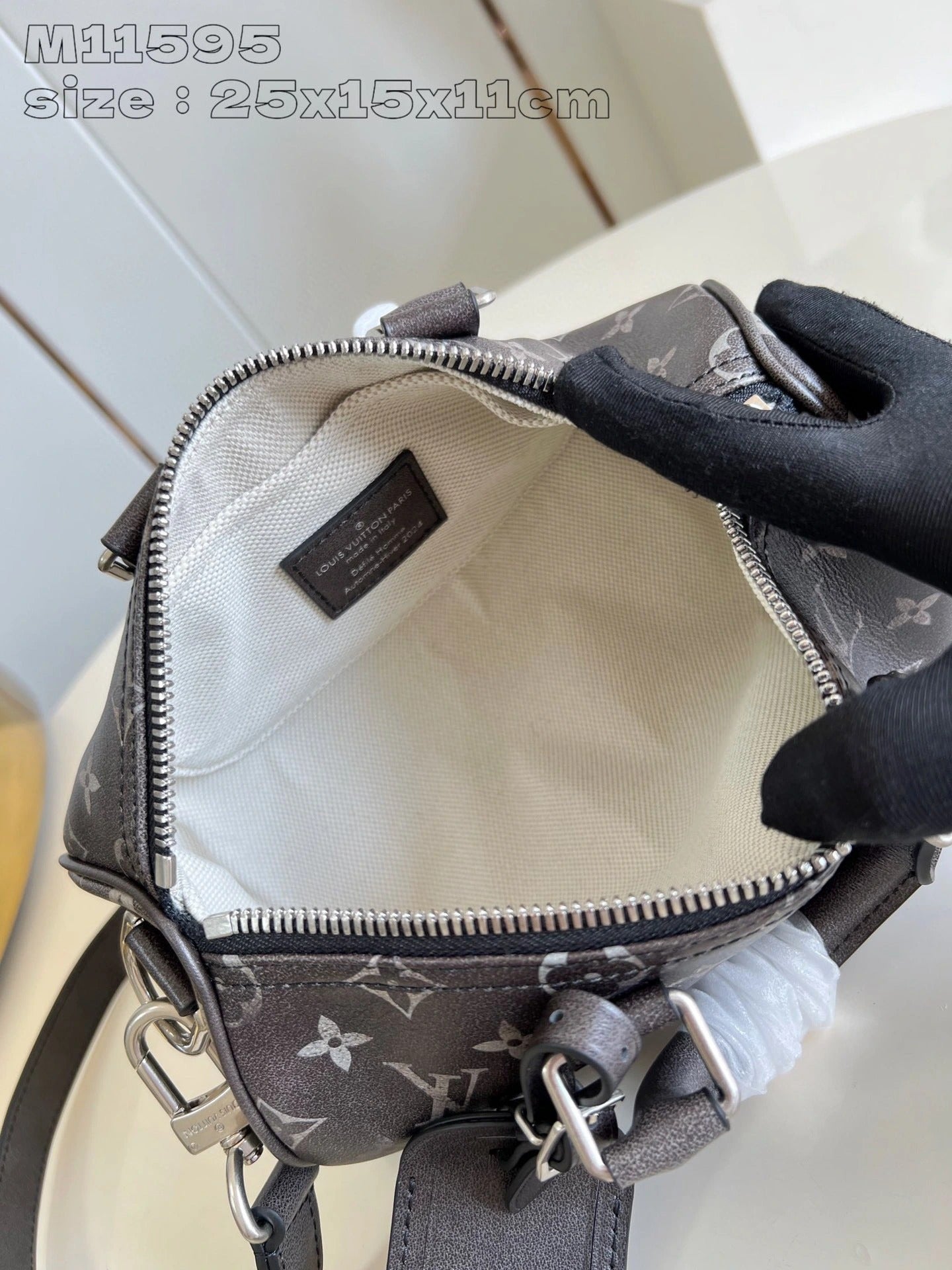 LOUIS VUITTON BAG
