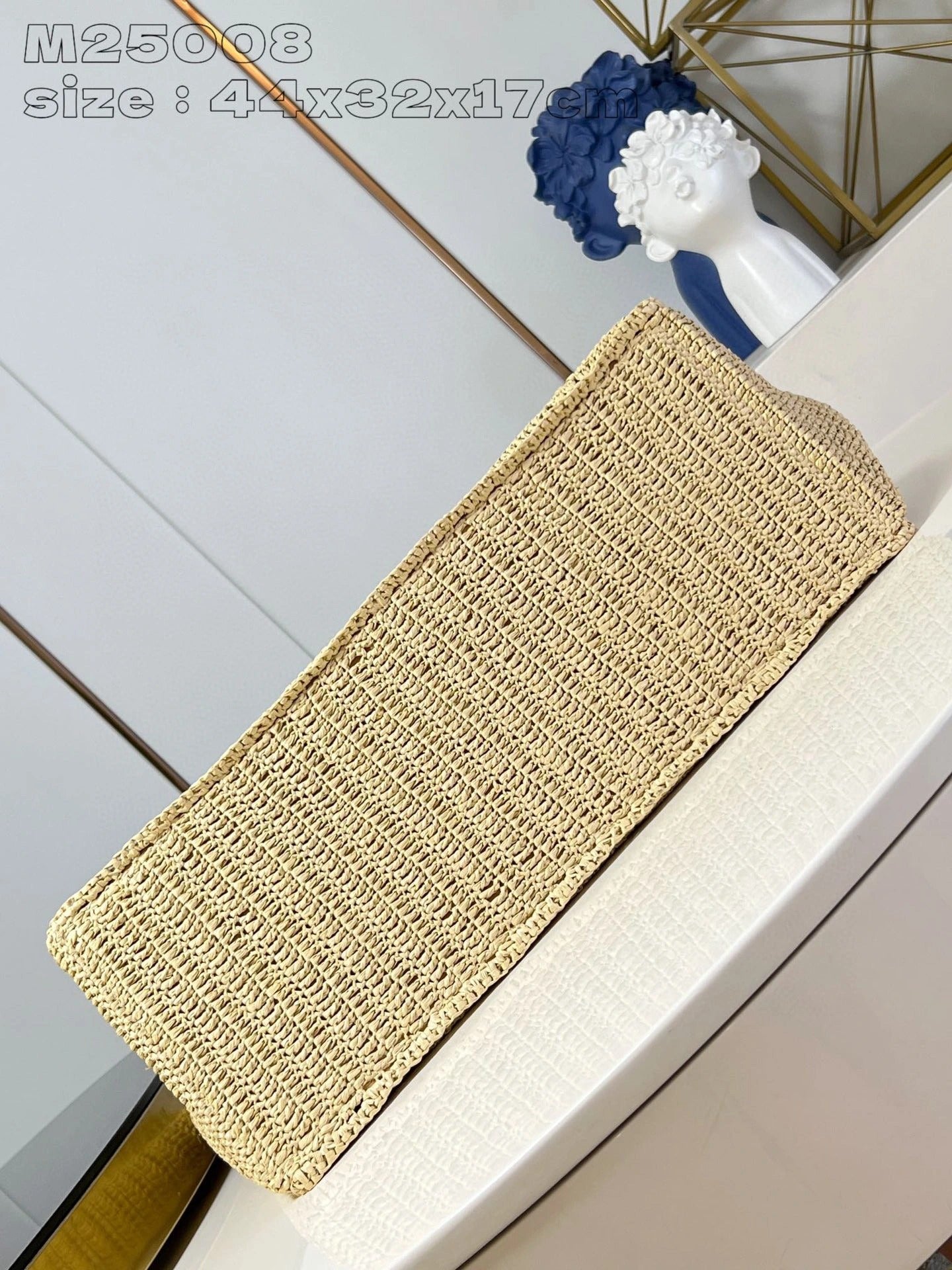 LOUIS VUITTON BAG