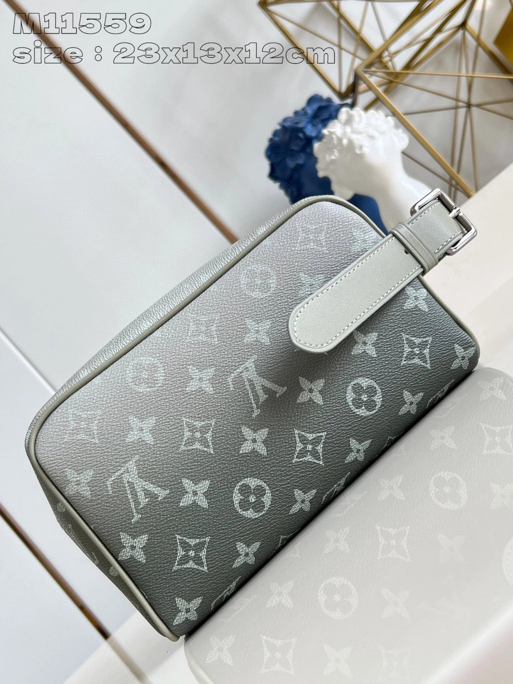 LOUIS VUITTON BAG