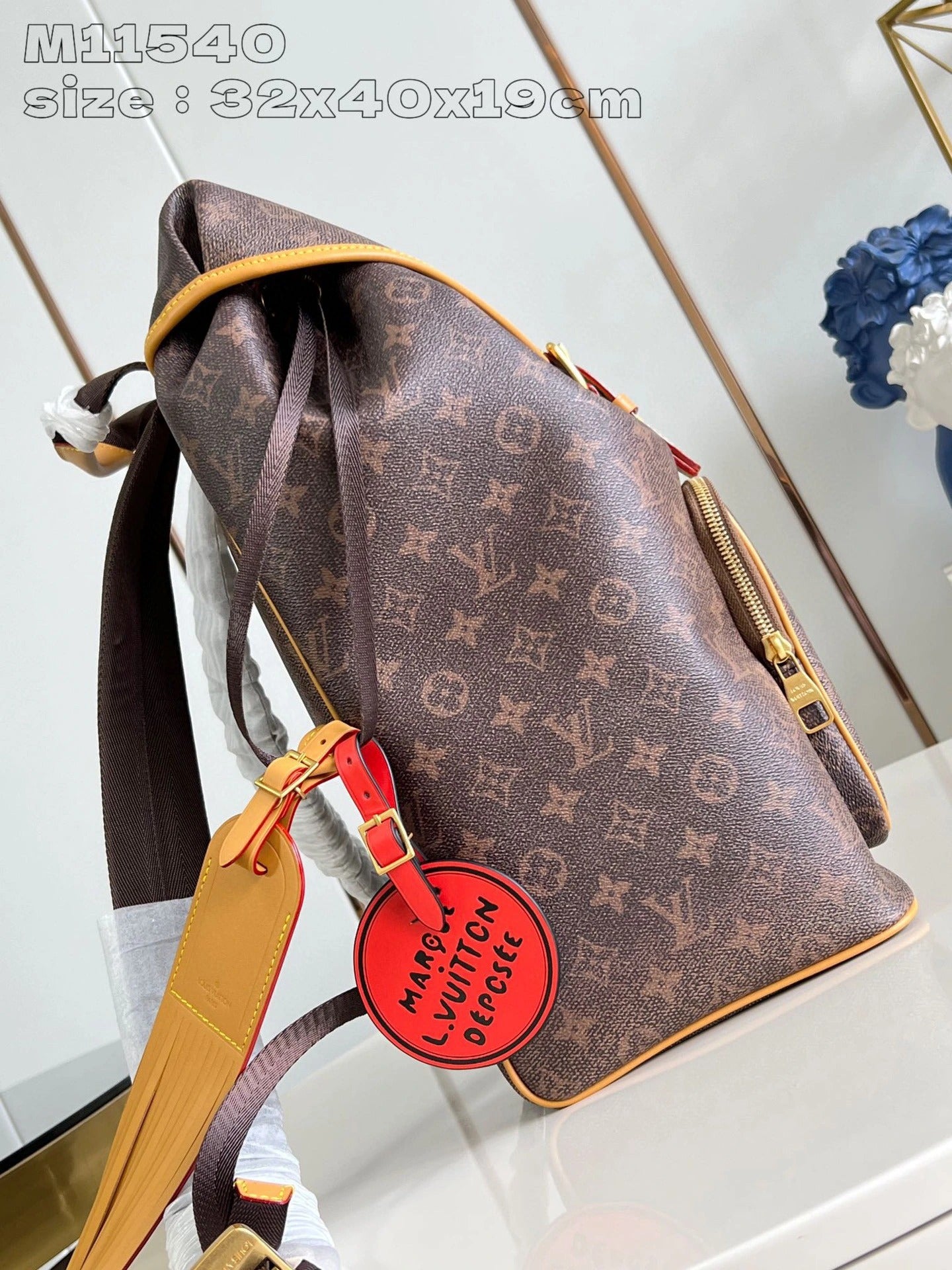 LOUIS VUITTON BAG