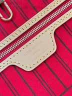 LOUIS VUITTON BAG