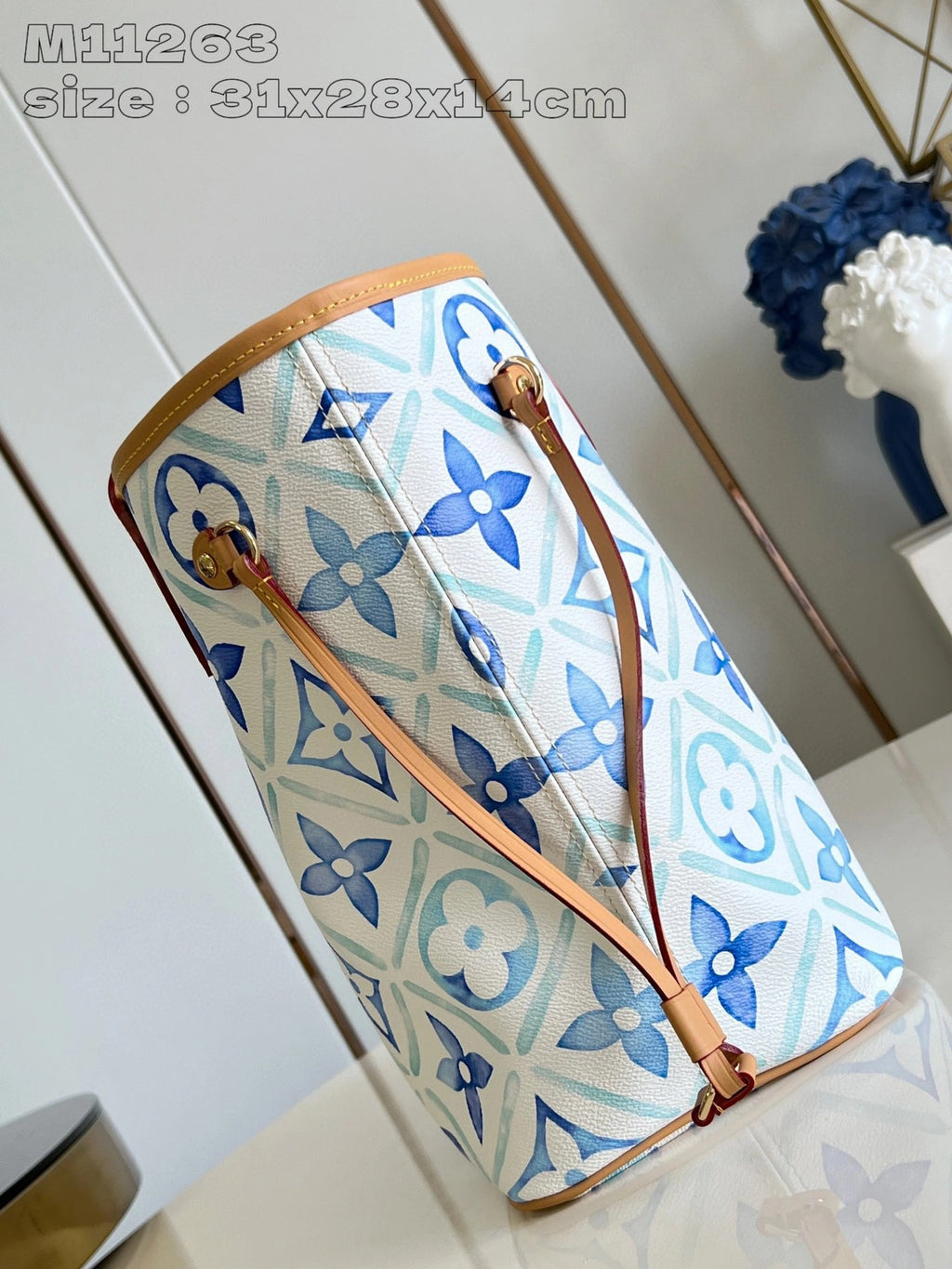 LOUIS VUITTON BAG