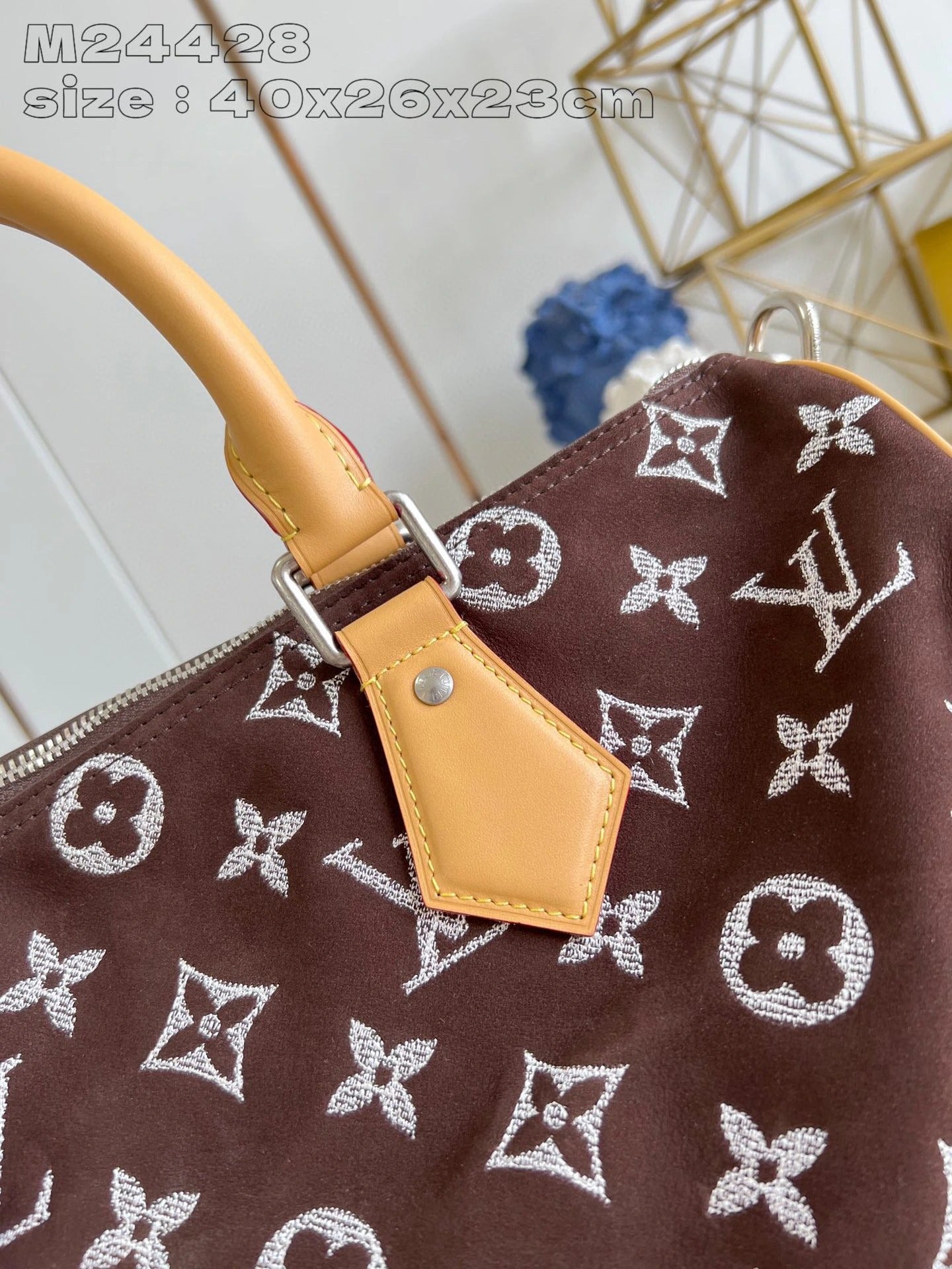 LOUIS VUITTON BAG