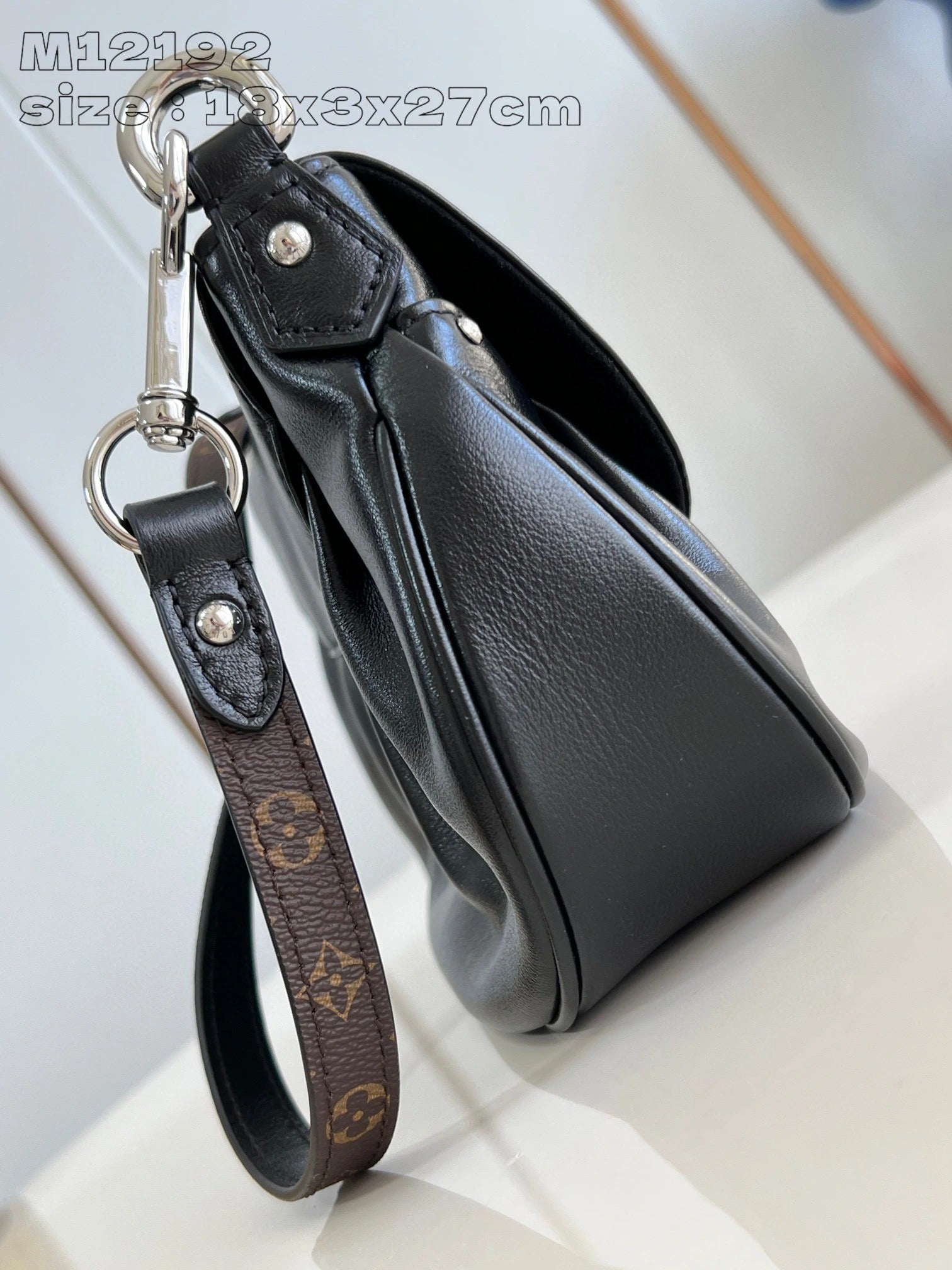 LOUIS VUITTON BAG