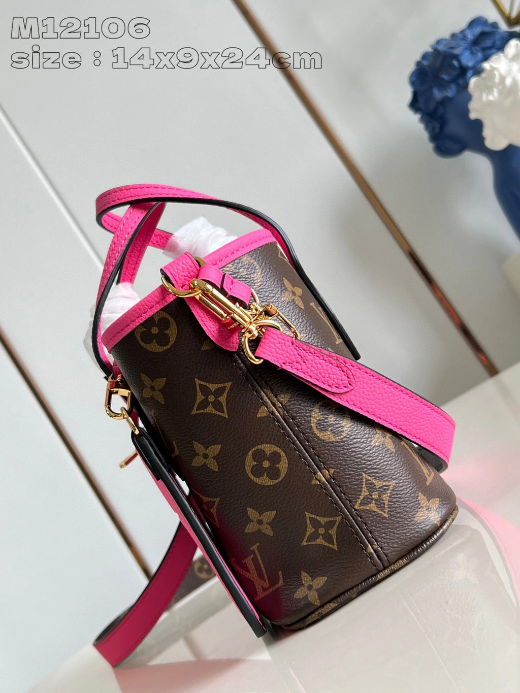 LOUIS VUITTON BAG