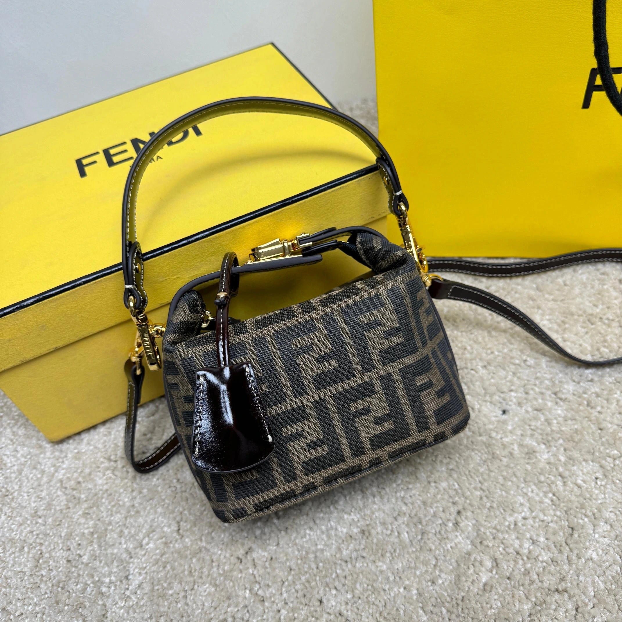 FENDI BAG