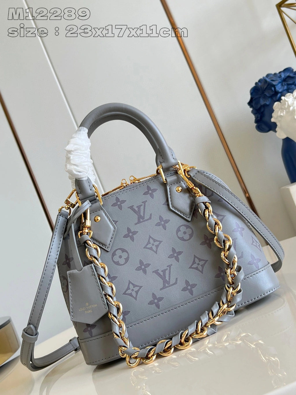 LOUIS VUITTON BAG