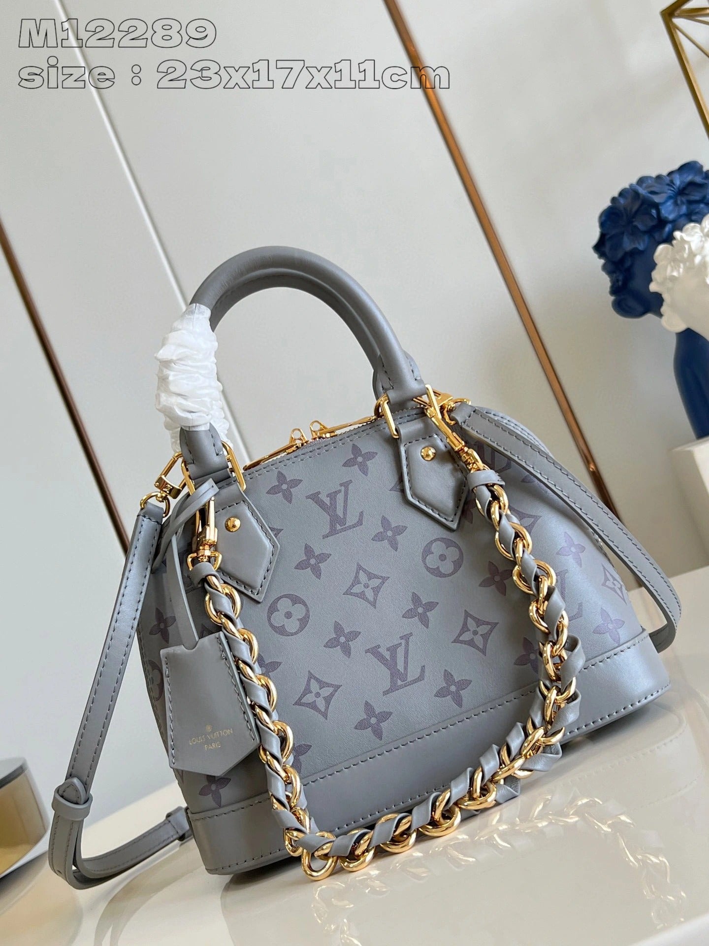 LOUIS VUITTON BAG