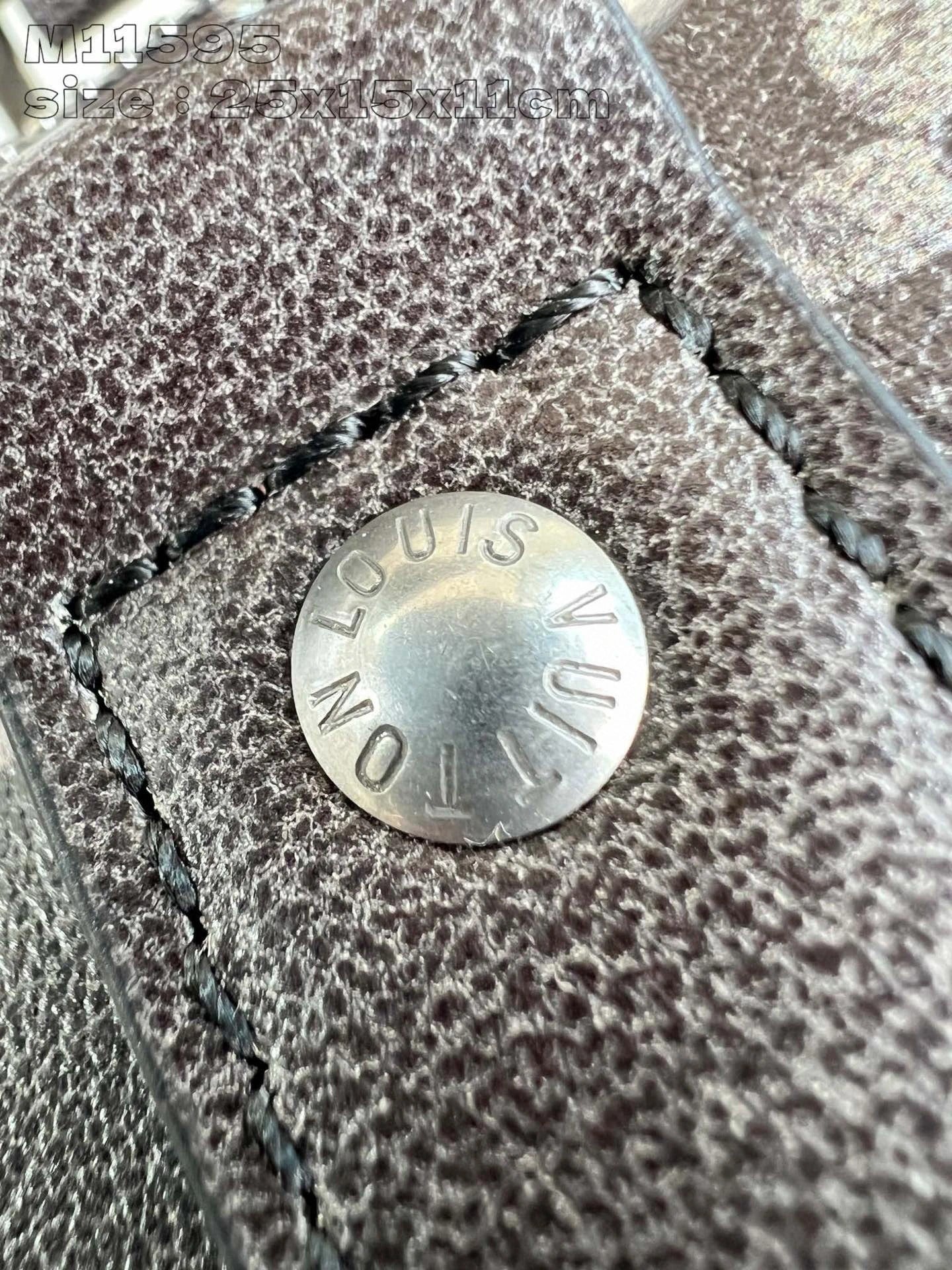 LOUIS VUITTON BAG