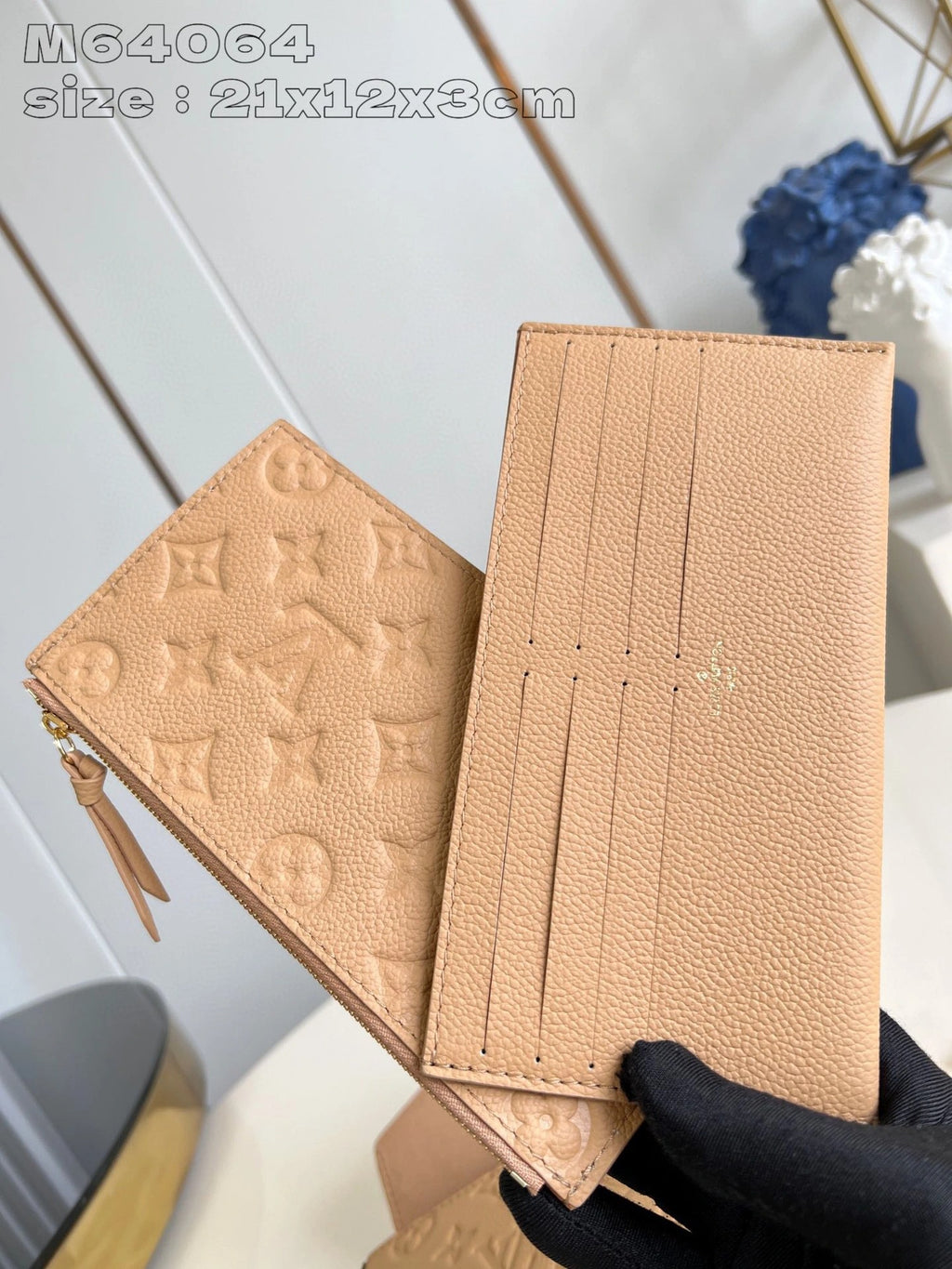 LOUIS VUITTON BAG