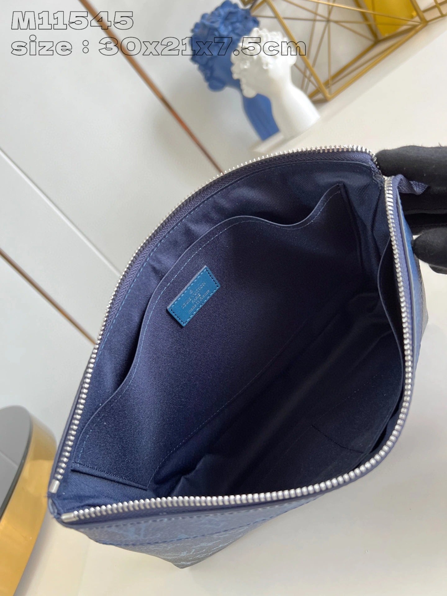 LOUIS VUITTON BAG