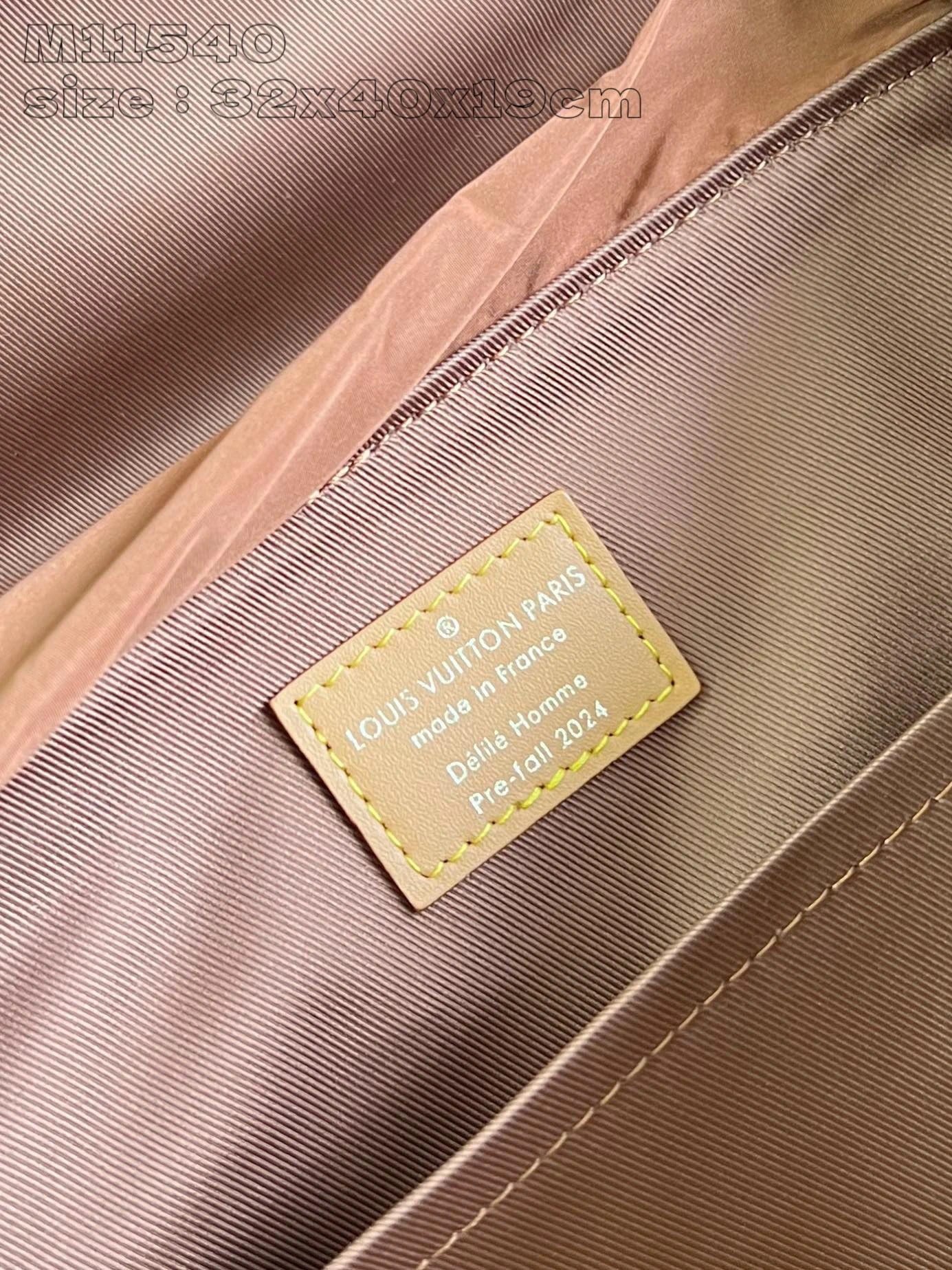 LOUIS VUITTON BAG