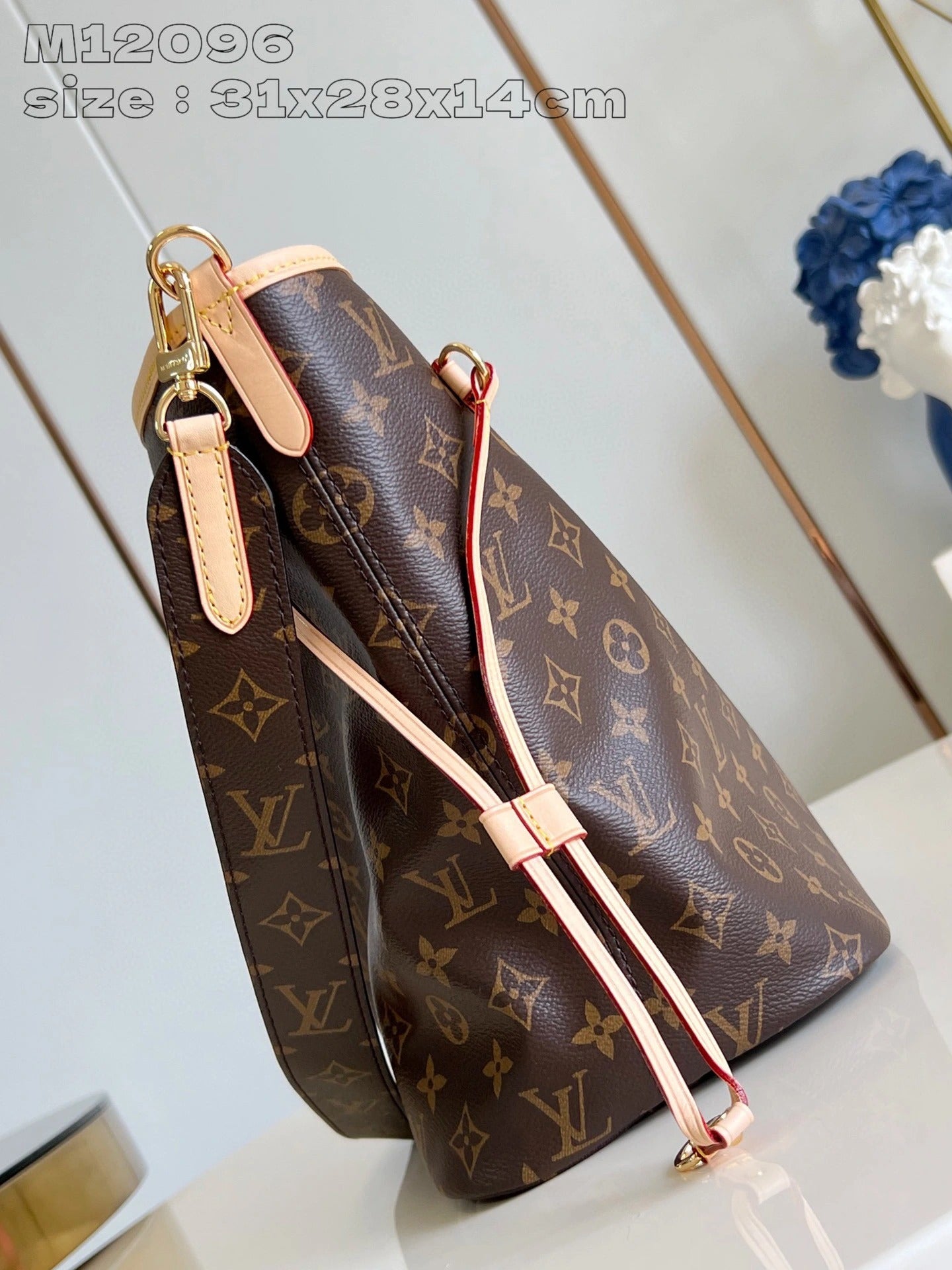 LOUIS VUITTON BAG
